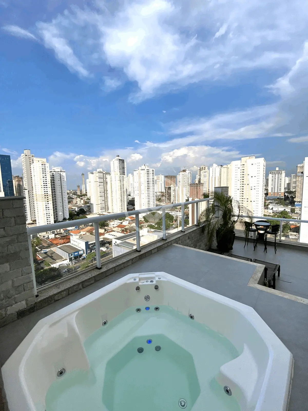 Apartamento Setor Bueno, Goiânia - GO — foto 1
