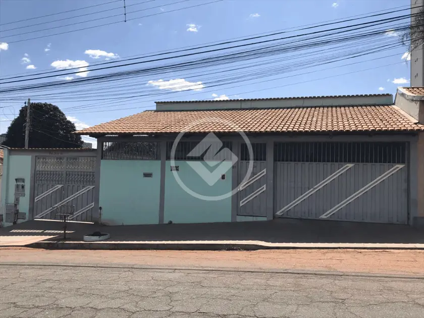 Imagem 1 - Casa em Setor Leste Universitário, Goiânia - GO