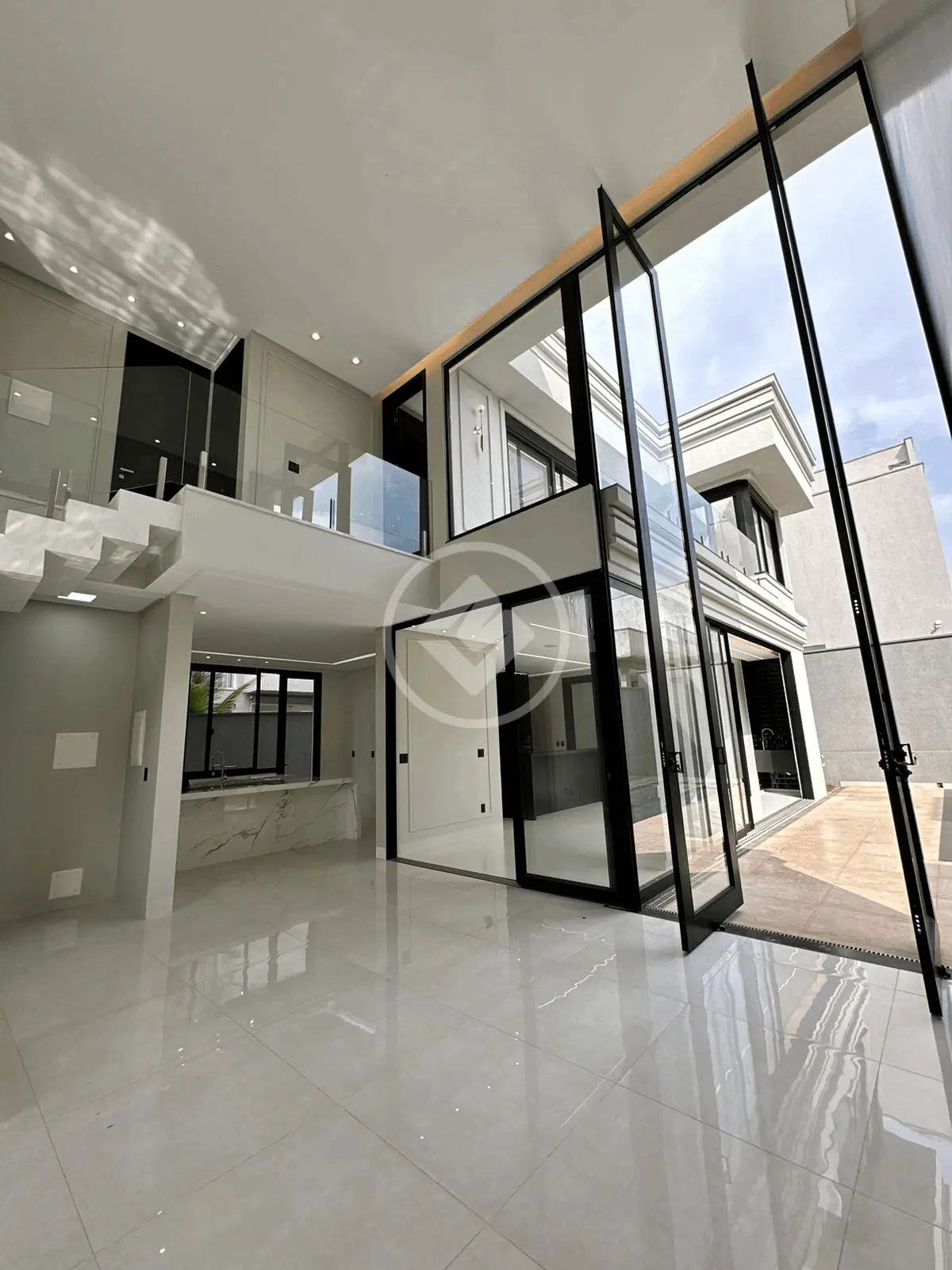 Imagem 2 - Sobrado em Residencial Goiânia Golfe Clube, Goiânia - GO