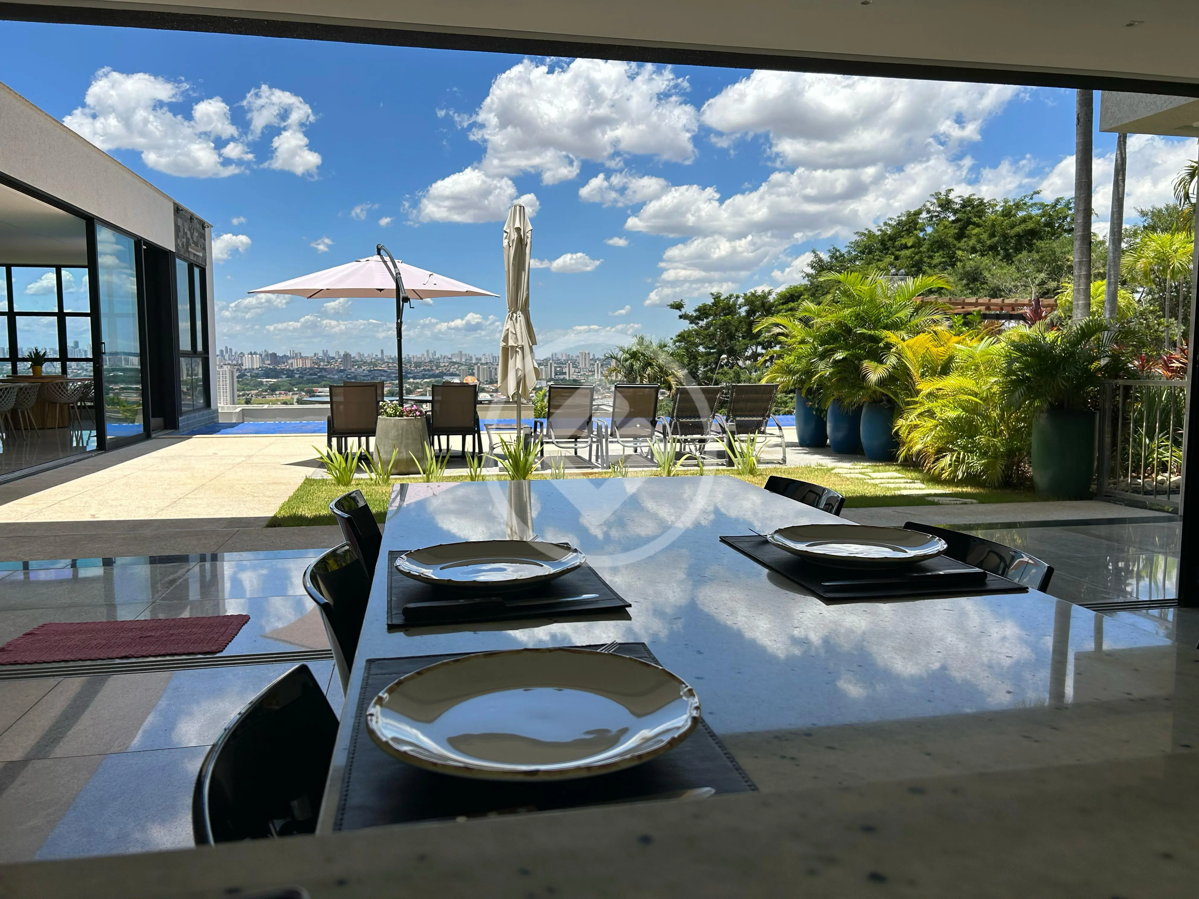 Imagem 2 - Casa Condomínio em Residencial Parque Mendanha, Goiânia - GO