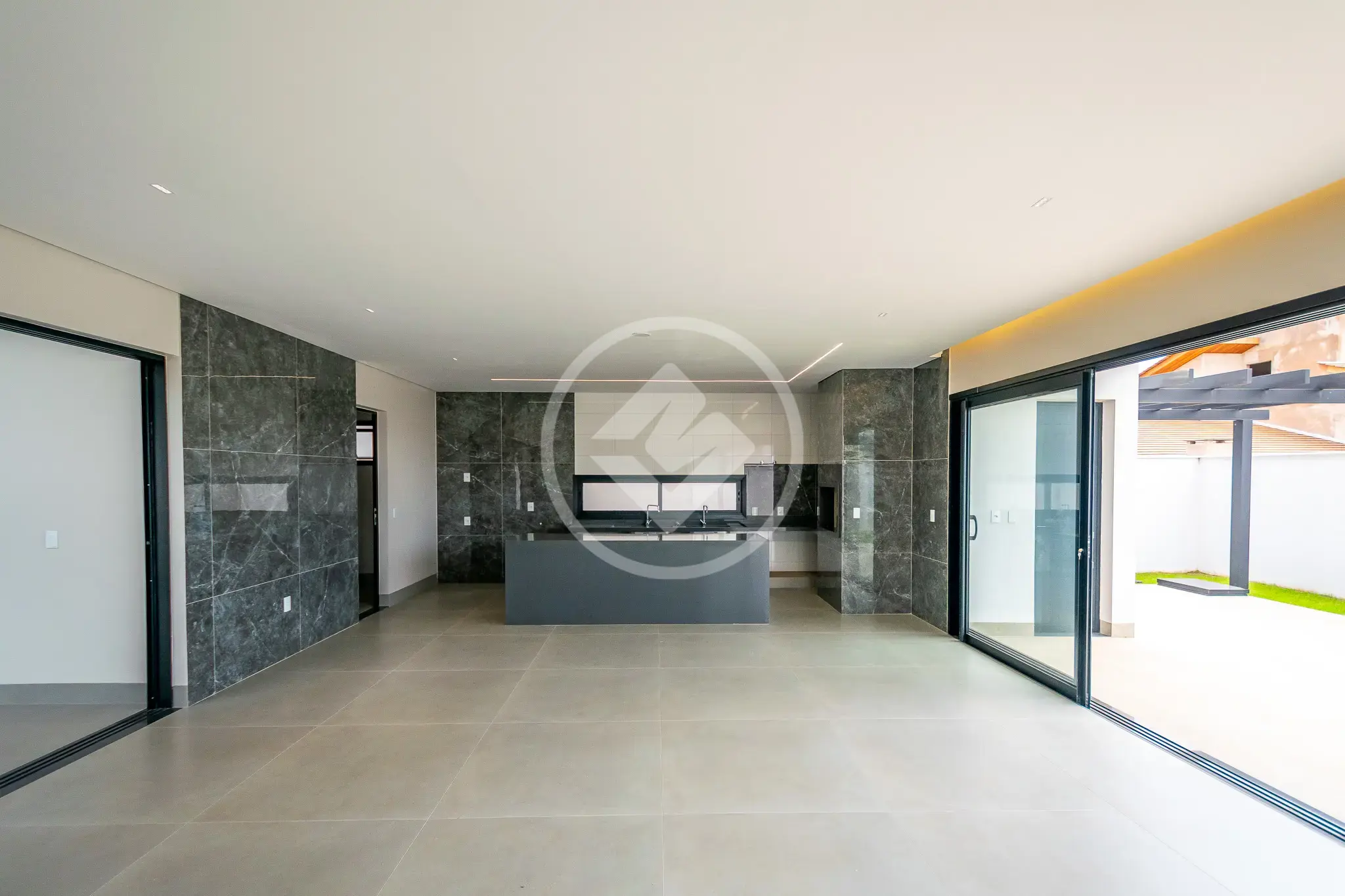 Imagem 2 - Casa Condomínio em Condomínio Vale das Araras, Rio Verde - GO