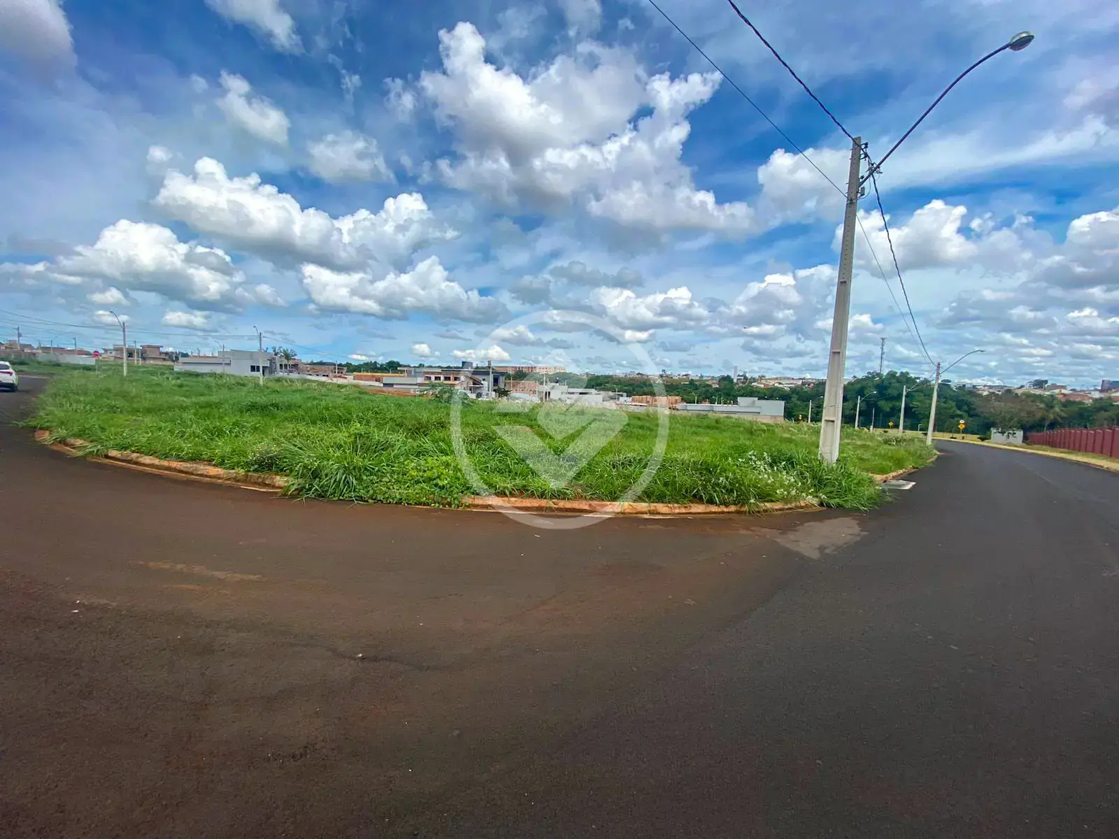 Imagem 1 - Terreno Condomínio em Condomínio Vale das Araras, Rio Verde - GO