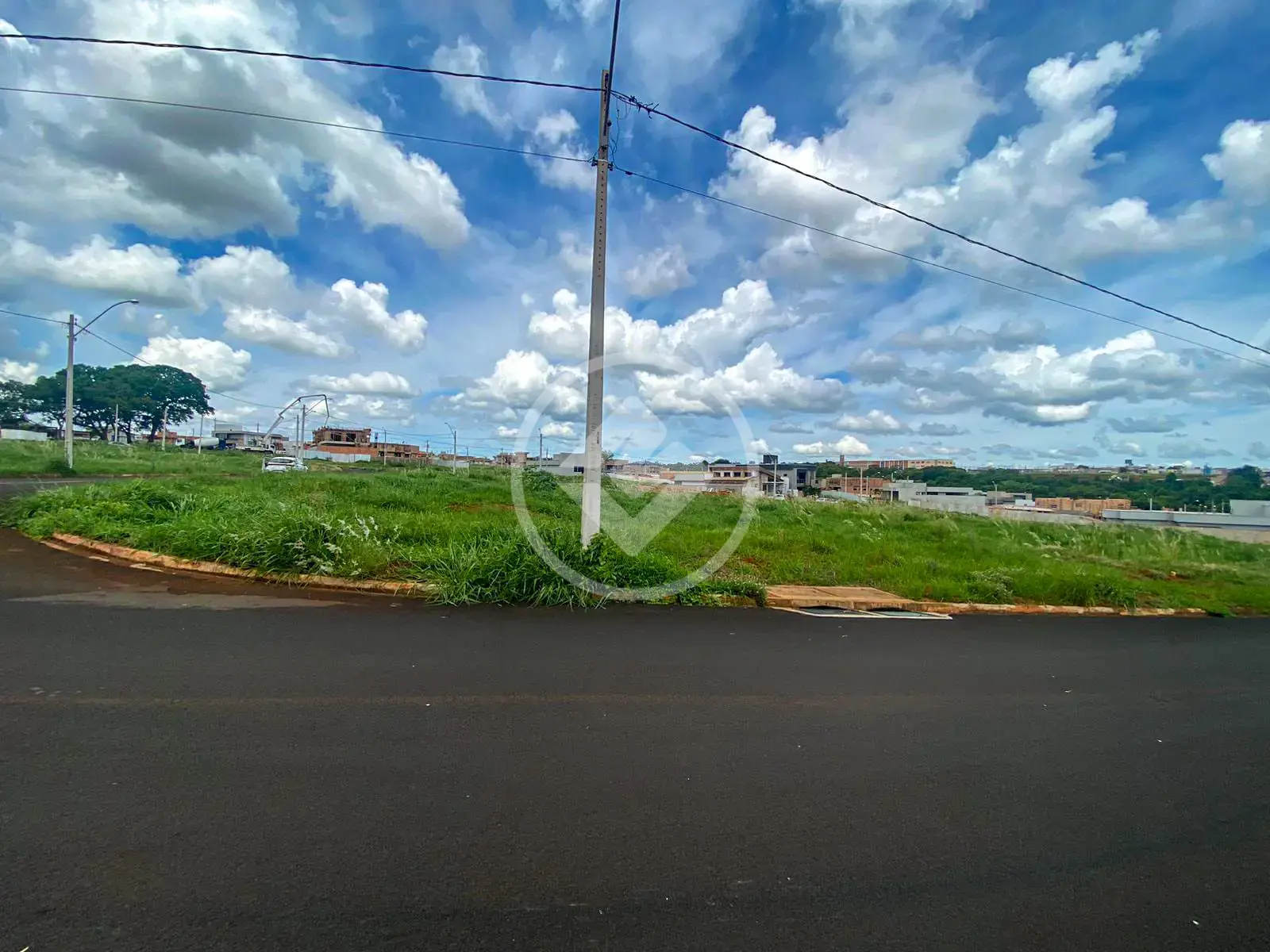 Imagem 1 - Terreno Condomínio em Condomínio Vale das Araras, Rio Verde - GO