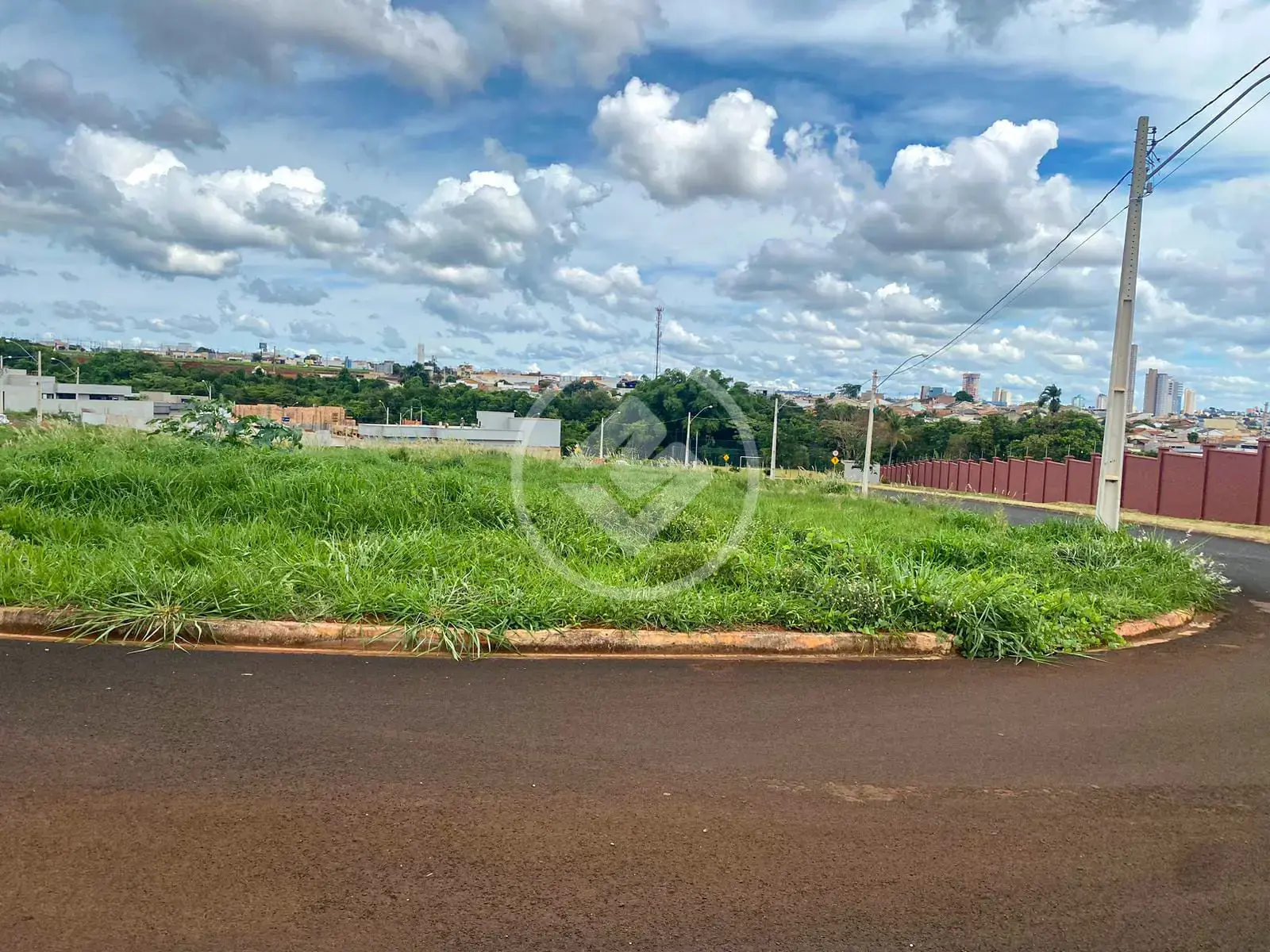 Imagem 2 - Terreno Condomínio em Condomínio Vale das Araras, Rio Verde - GO