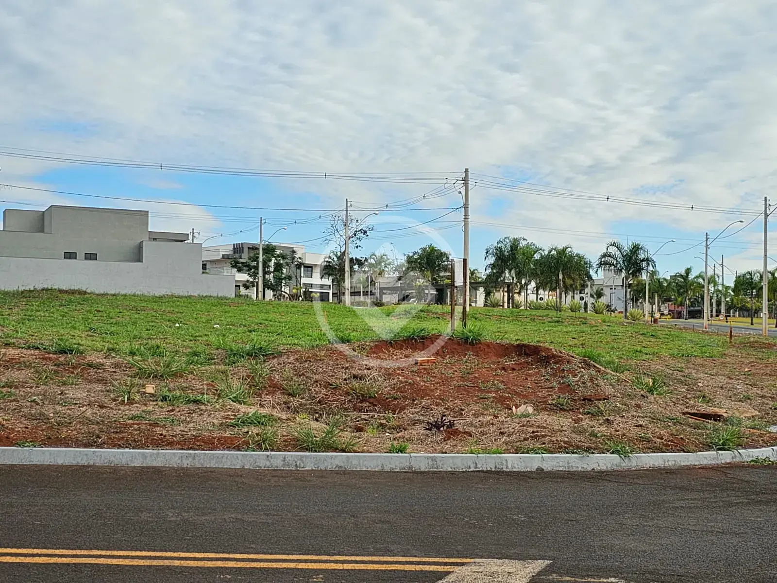 Imagem 2 - Terreno Condomínio em Condomínio Vale das Araras, Rio Verde - GO