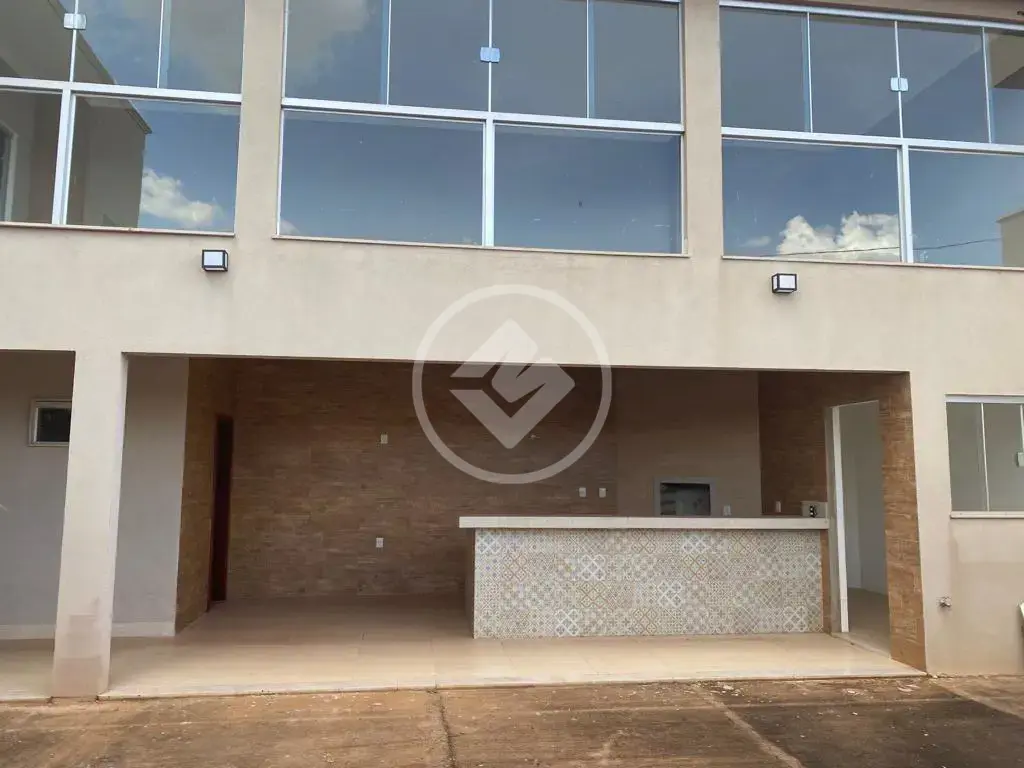 Imagem 1 - Sobrado em Bairro Residencial Interlagos, Rio Verde - GO