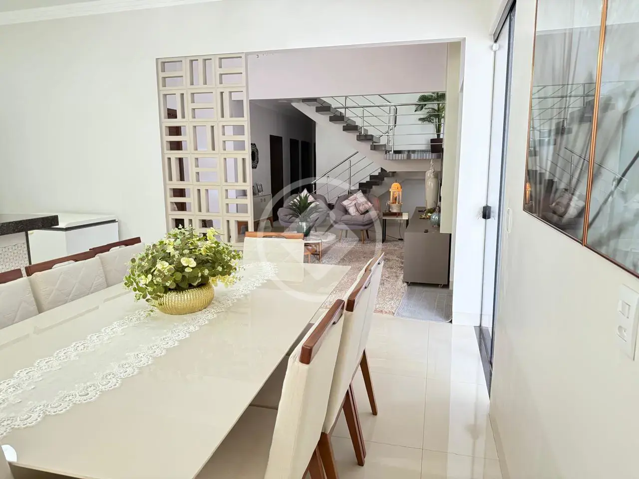 Imagem 4 - Sobrado em Residencial Solar dos Ataídes 2ª Etapa, Rio Verde - GO