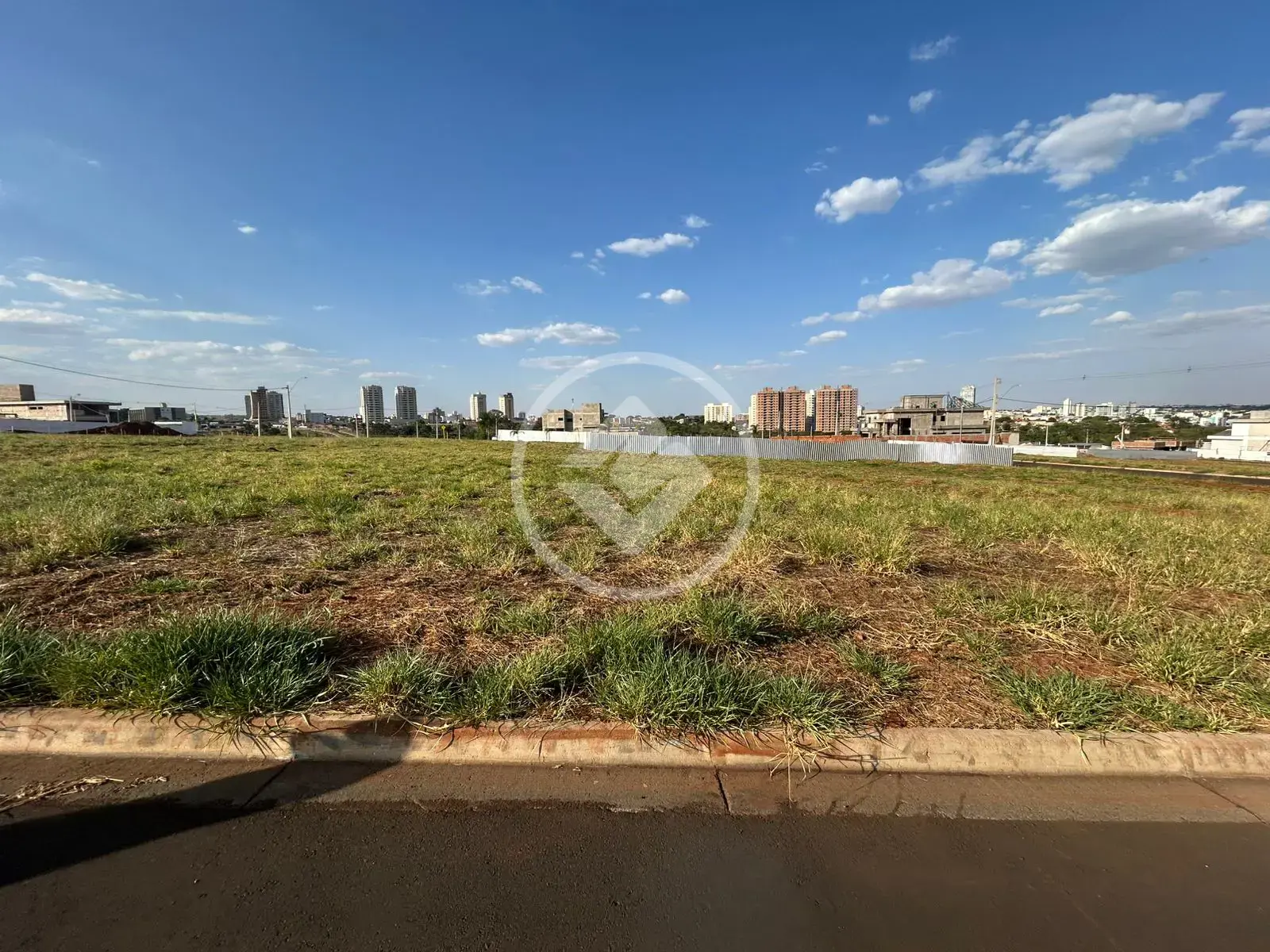 Imagem 1 - Terreno Condomínio em Condomínio Parque do Cerrado, Rio Verde - GO