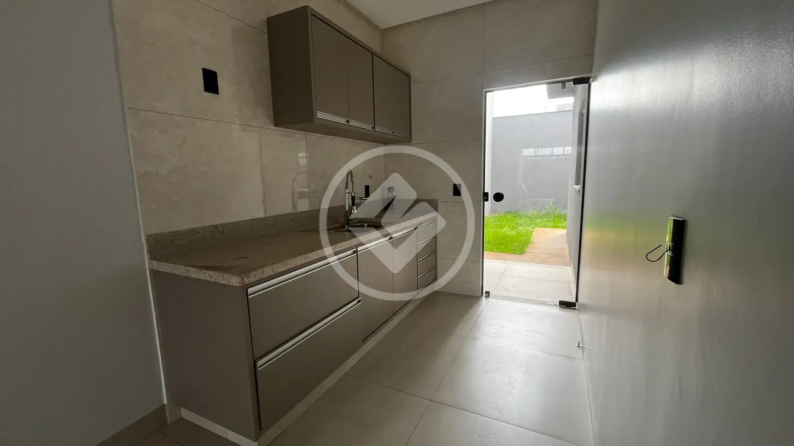 Image 2 - Casa em Residencial Canaã II, Rio Verde - GO