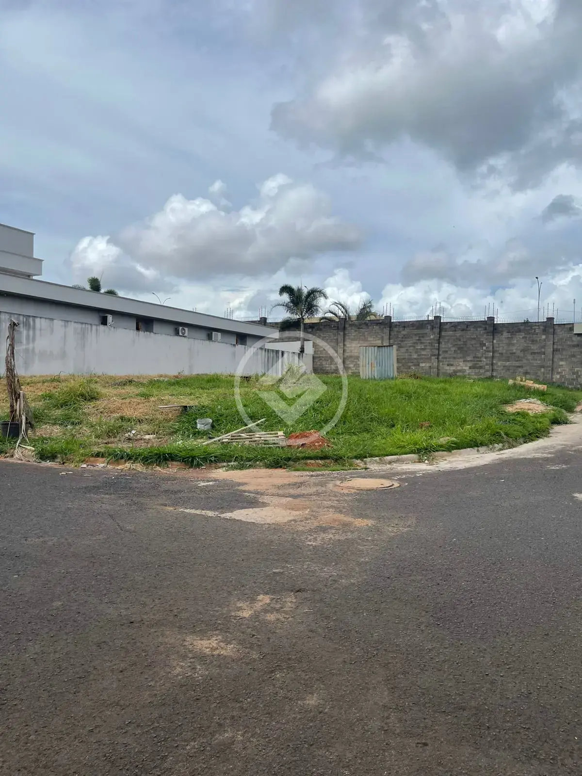 Imagem 1 - Terreno Condomínio em Condomínio Residencial Villa Capri, Rio Verde - GO