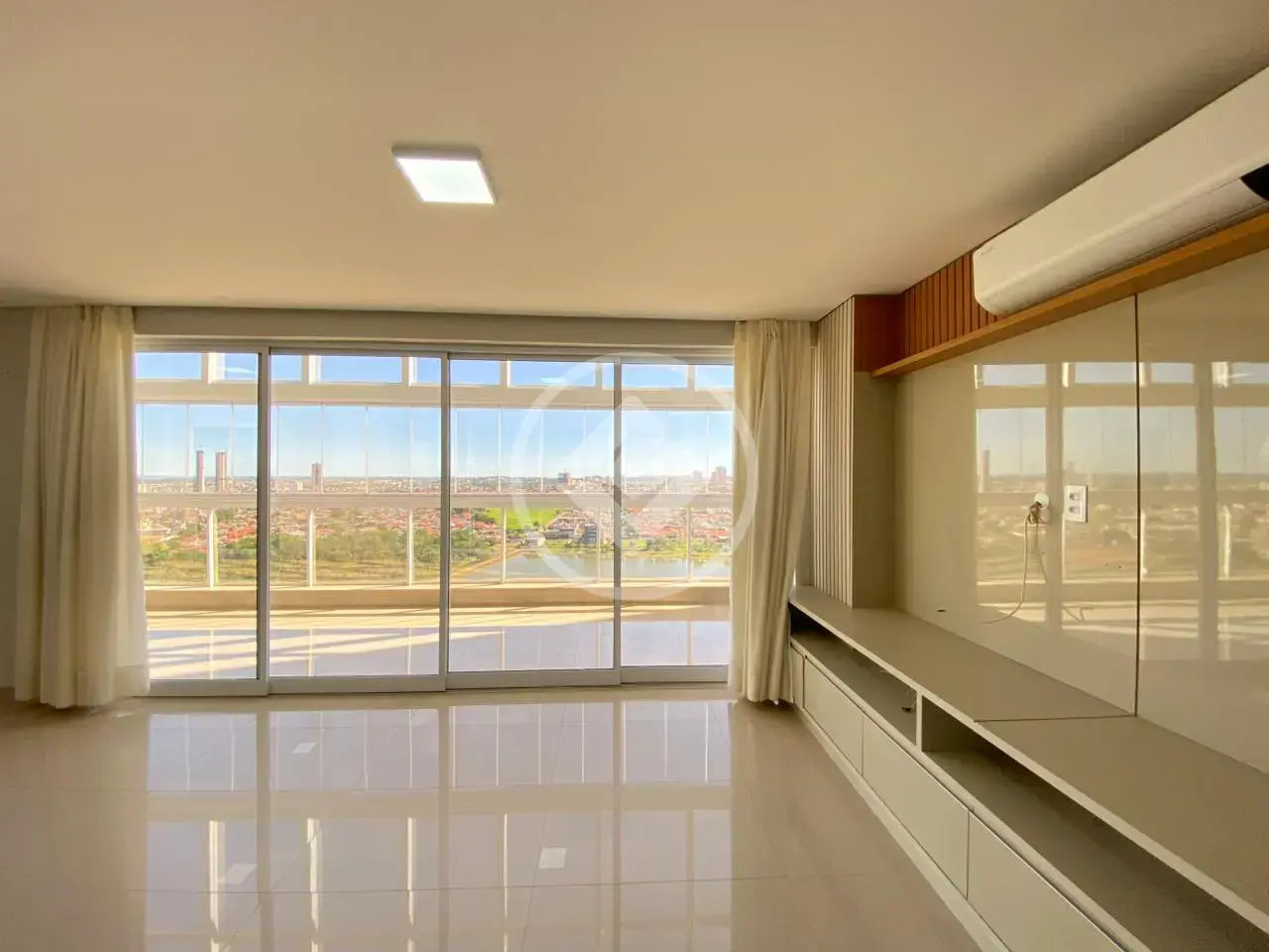 Imagem 2 - Apartamento Duplex em Residencial Interlagos, Rio Verde - GO