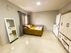 Imagem 3 - Sobrado em Jardim Adriana, Rio Verde - GO