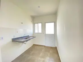 Imagem 2 - Casa em Conjunto Residencial de Casas Flamboyant II, Rio Verde - GO