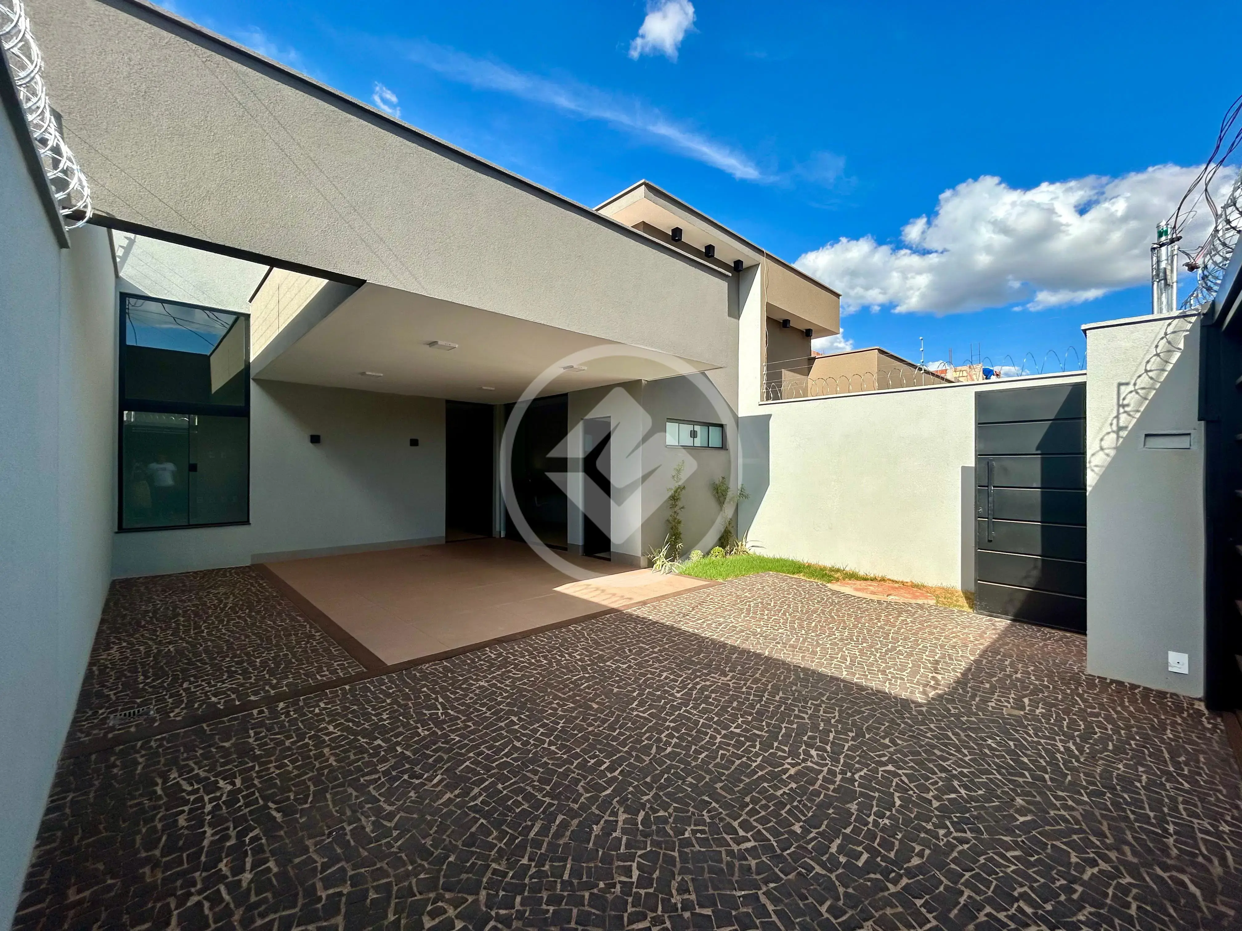 Image 2 - Casa em Residencial Canaã II, Rio Verde - GO