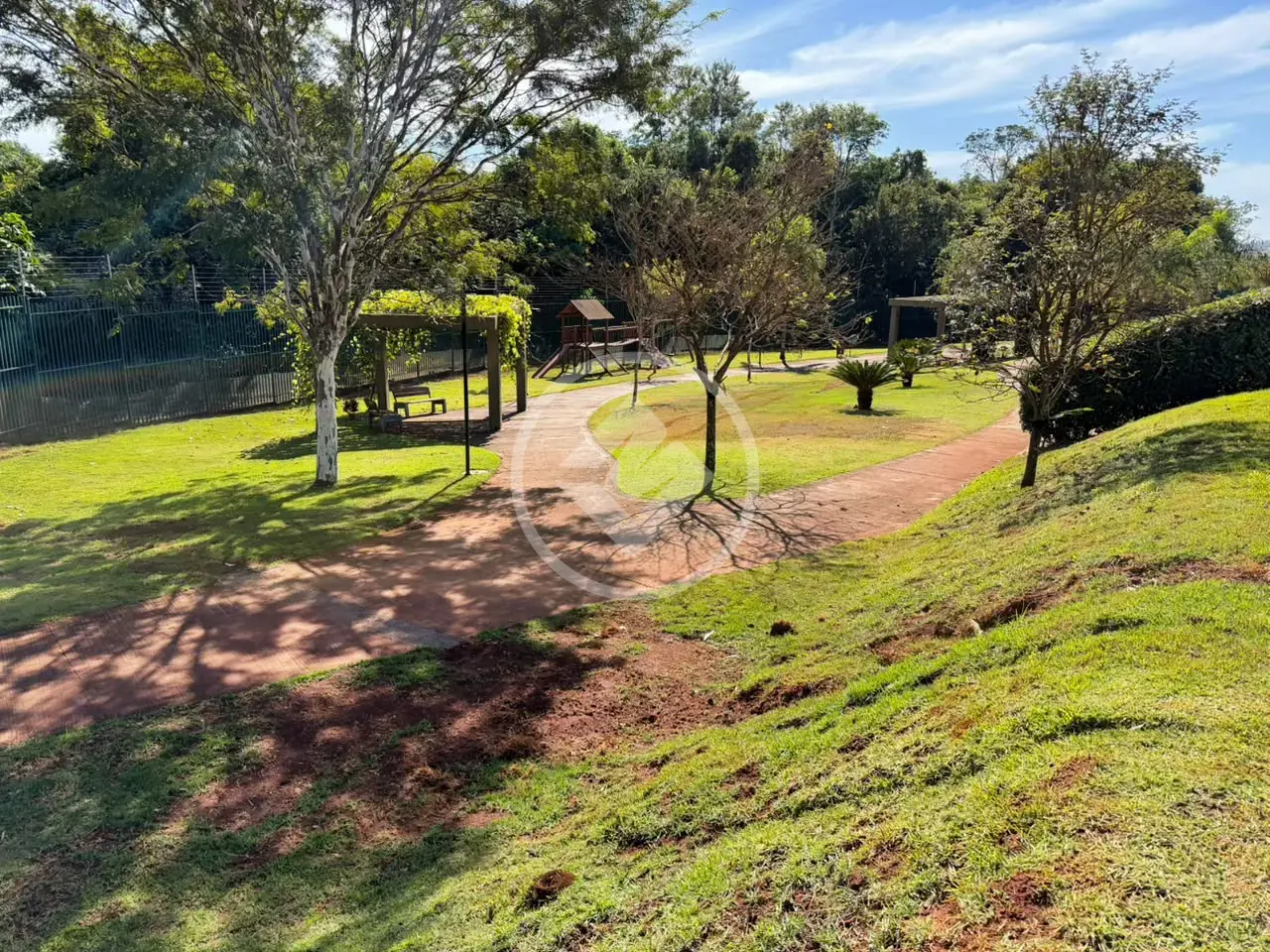 Imagem 4 - Terreno em Condomínio Vale das Araras, Rio Verde - GO