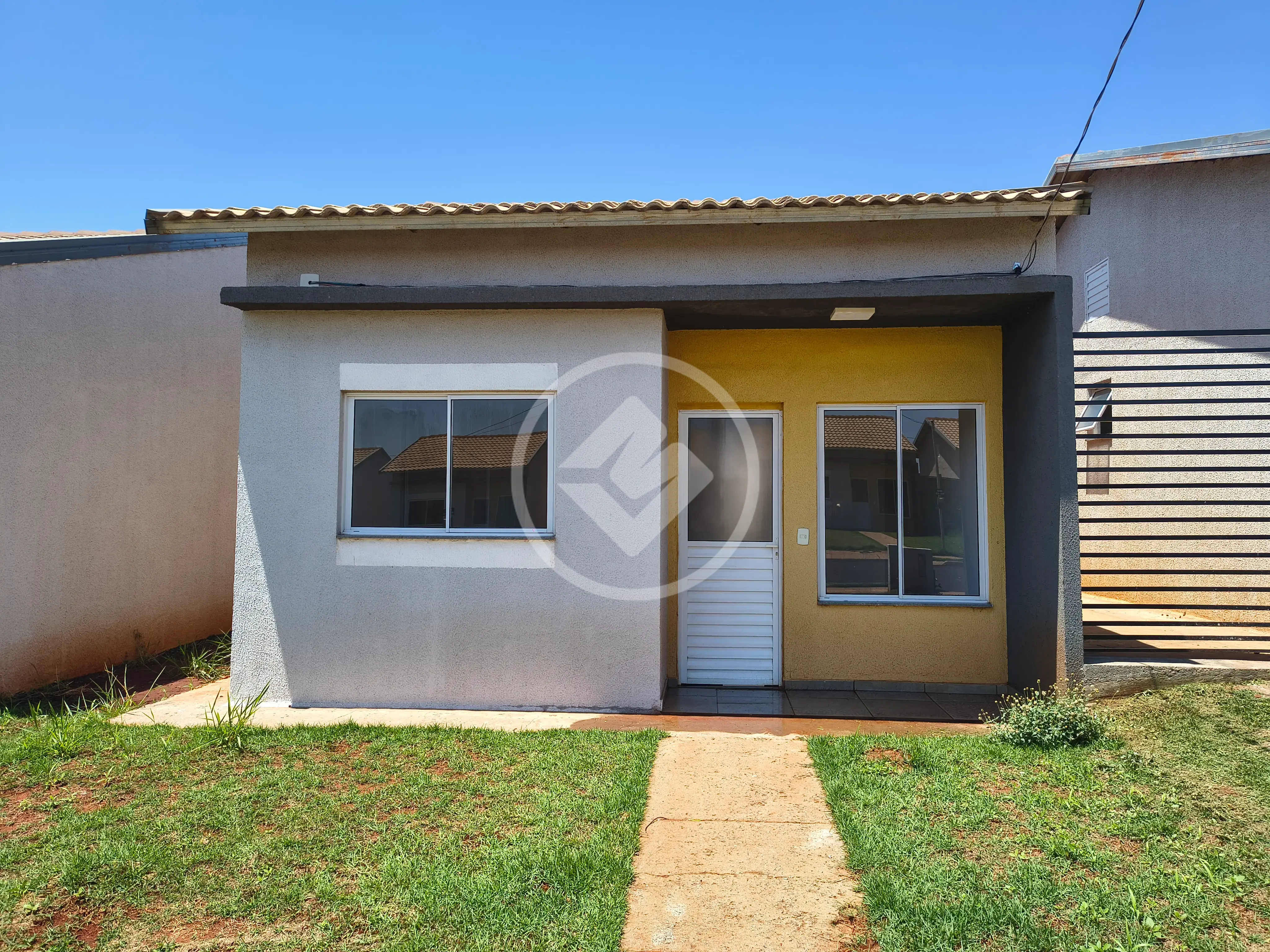 Imagem 1 - Casa em Conjunto Residencial de Casas Flamboyant II, Rio Verde - GO