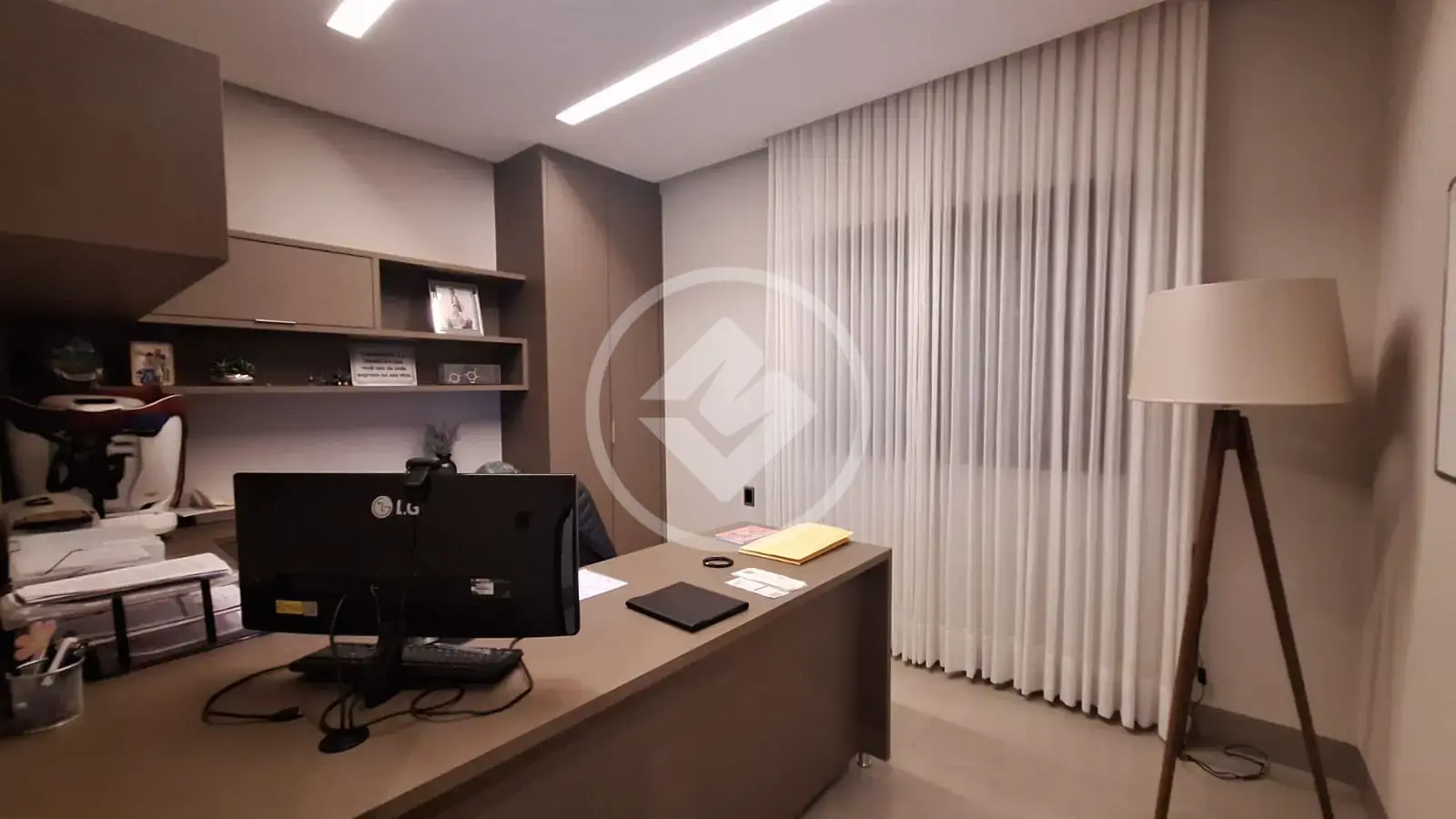 Imagem 1 - Sobrado em Bairro Residencial Interlagos, Rio Verde - GO