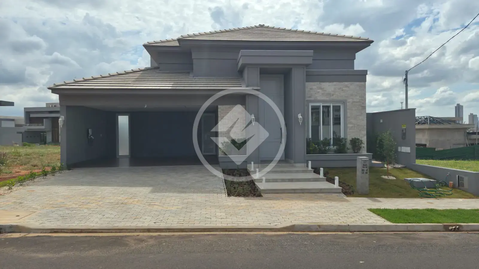 Imagem 1 - Casa Condomínio em Condomínio Vale das Araras, Rio Verde - GO