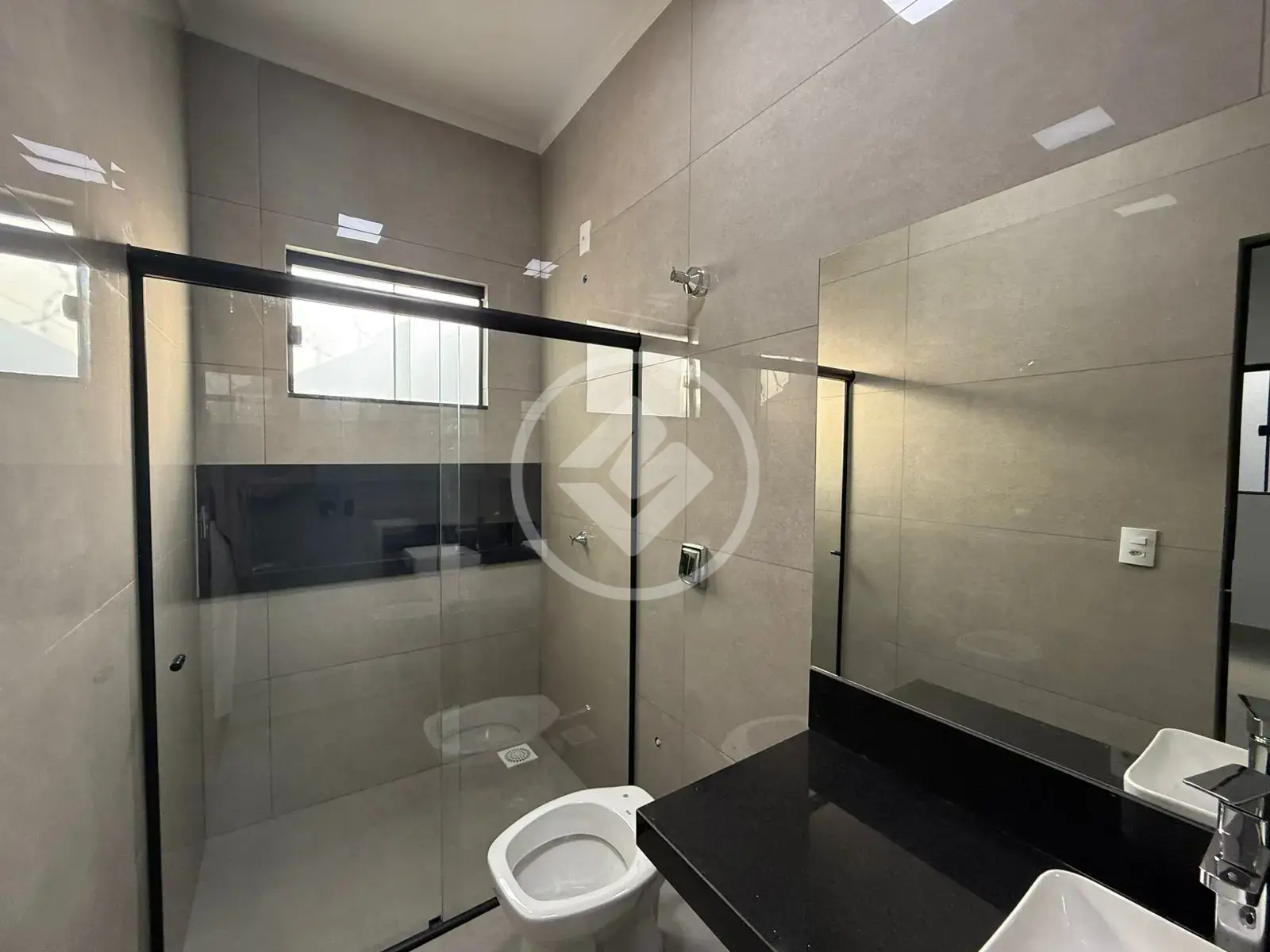 Imagem 2 - Casa em Bairro Residencial Interlagos, Rio Verde - GO