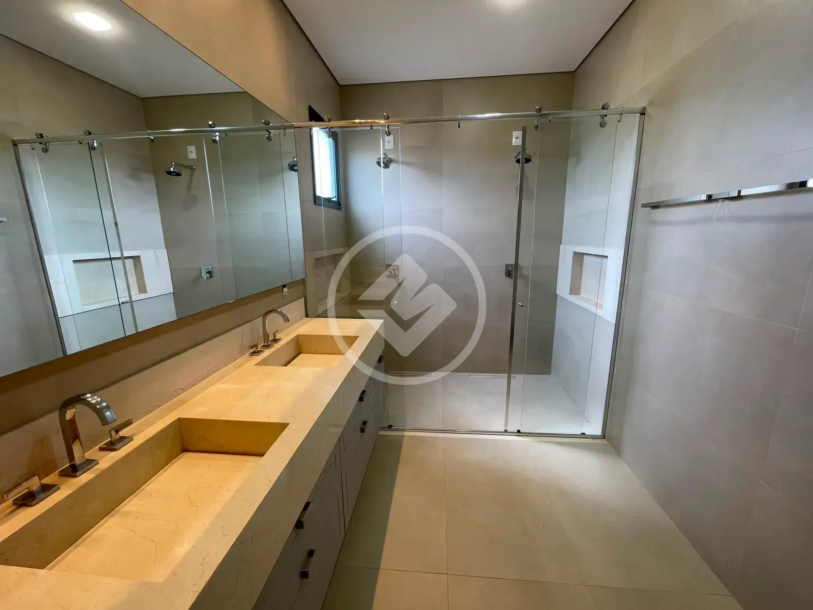 Image 18 - Casa em Condomínio Residencial Saint Martin, Rio Verde - GO