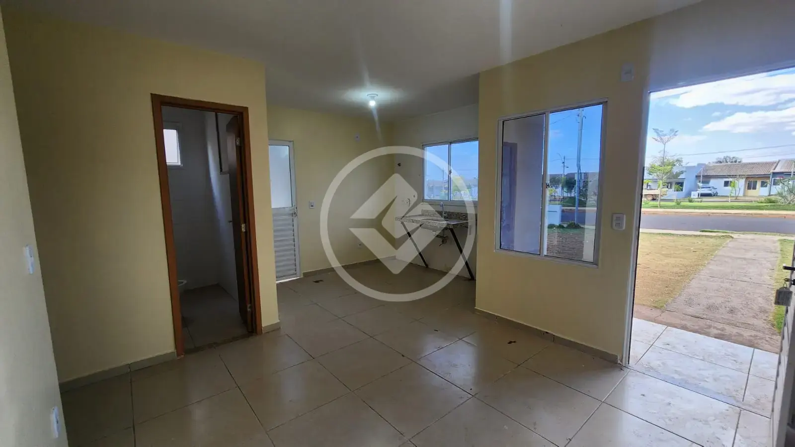 Image 2 - Casa Condomínio em Conjunto Residencial Fechado Portal dos Ipês III, Rio Verde - GO