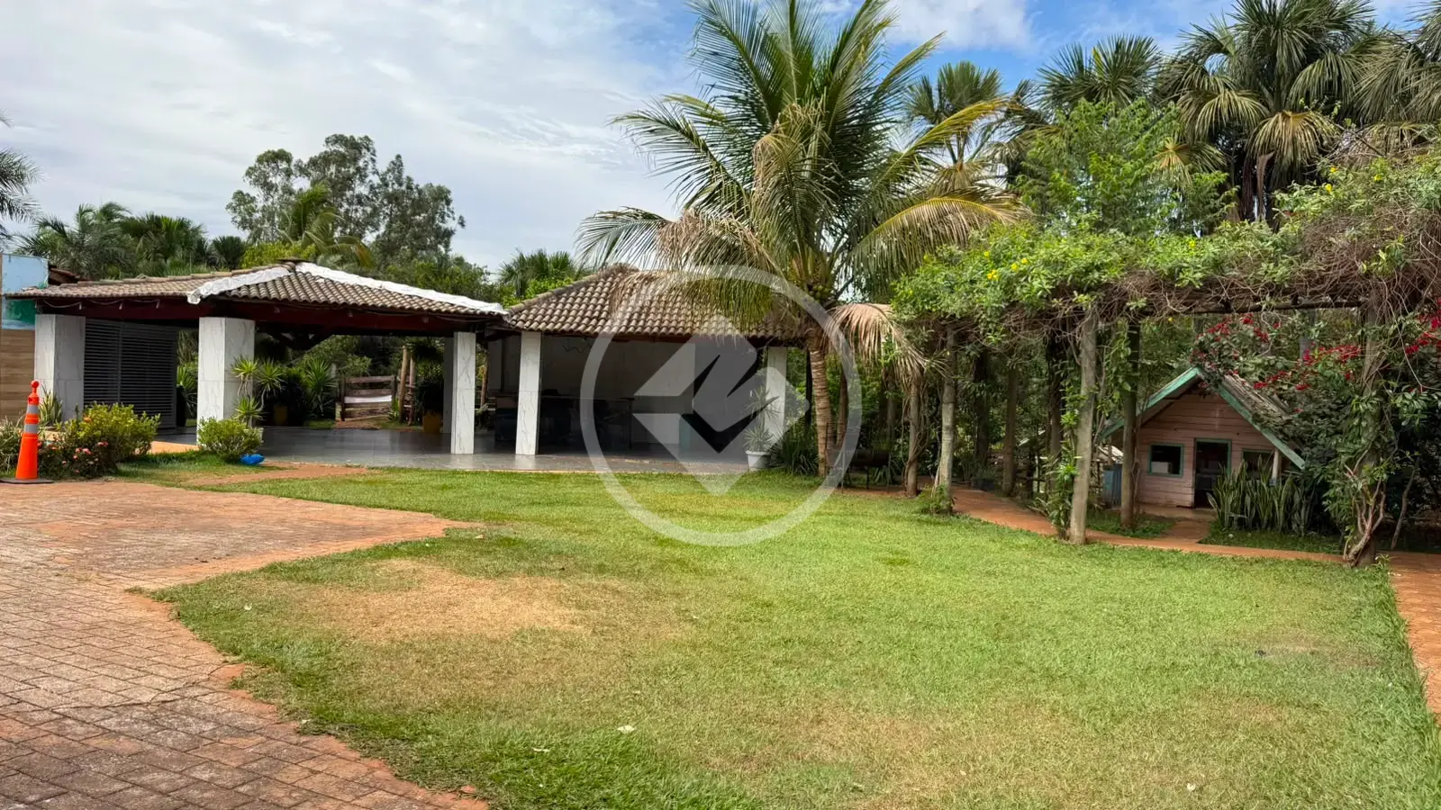 Imagem 1 - Chácara em PARQUE LARANJEIRAS, Rio Verde - GO