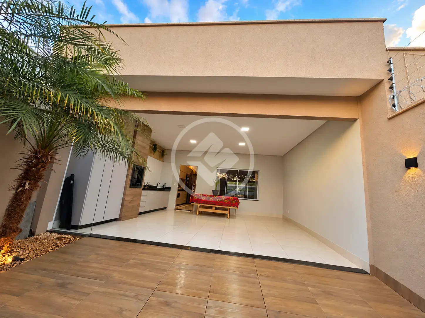 Image 2 - Casa em PARQUE LARANJEIRAS, Rio Verde - GO