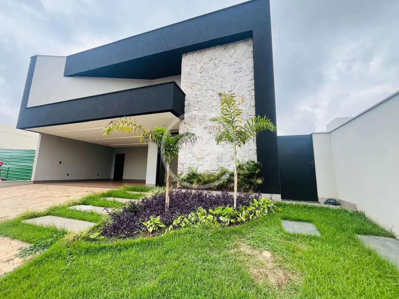 Imagem 1 - Casa Condomínio em Condomínio Vale das Araras, Rio Verde - GO
