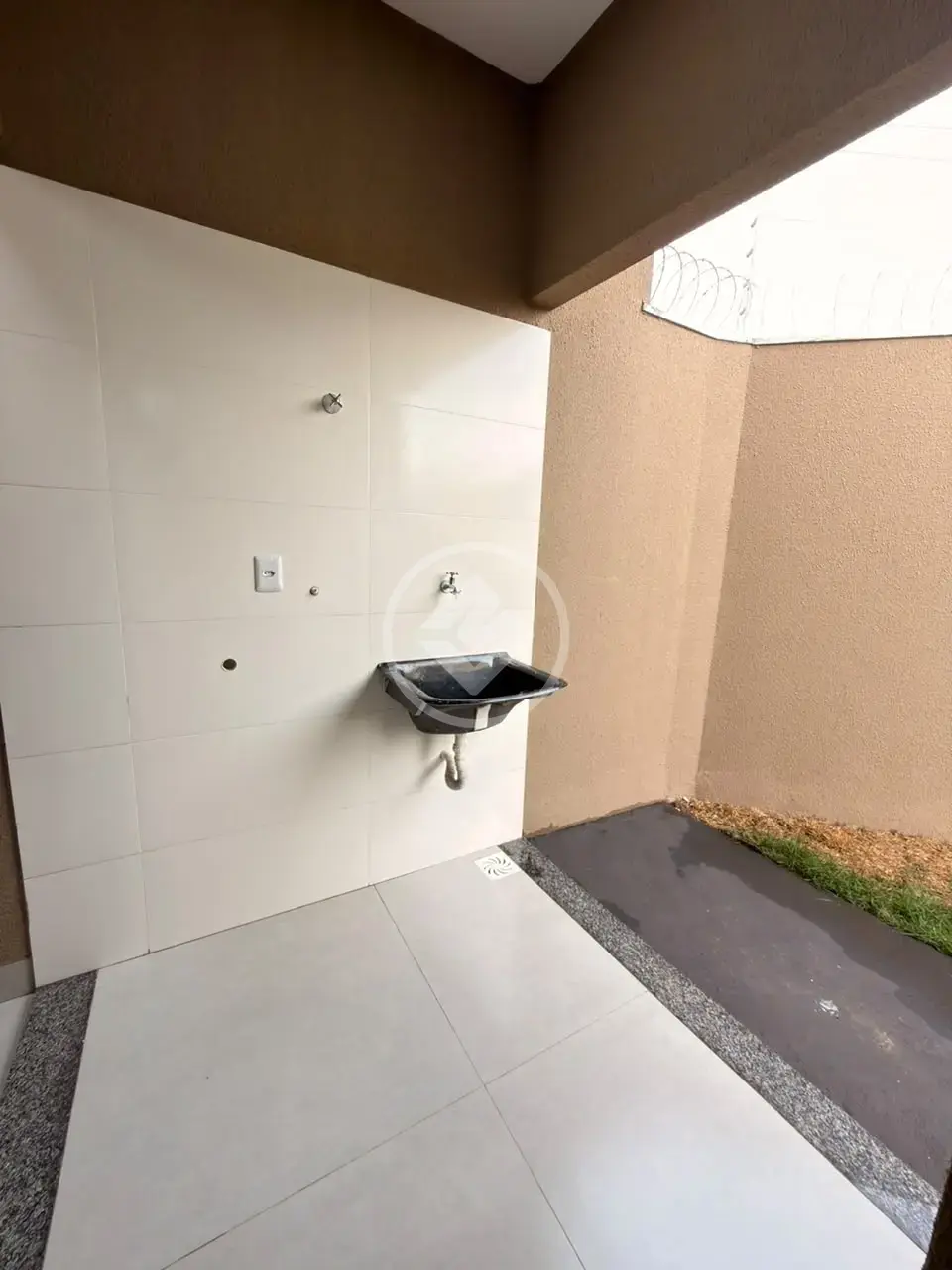 Image 10 - Casa em RESIDENCIAL JARDIM HELENA, Rio Verde - GO