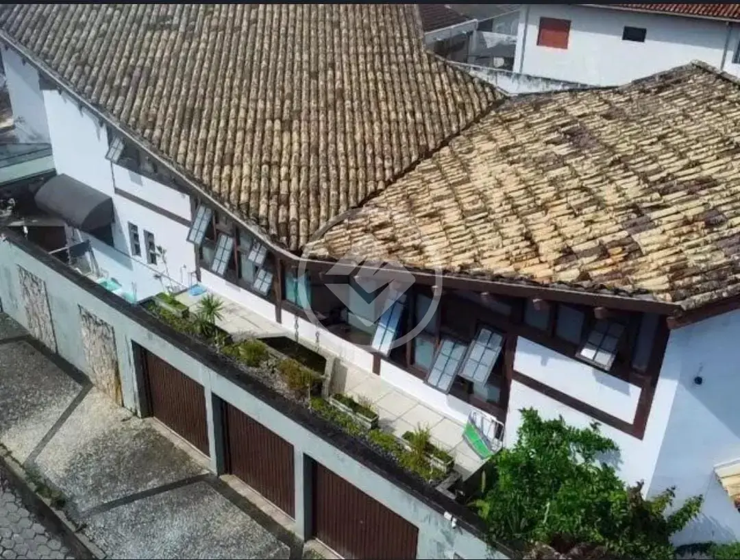 Imagem 1 - Sobrado em Jardim Primavera, Caraguatatuba - SP