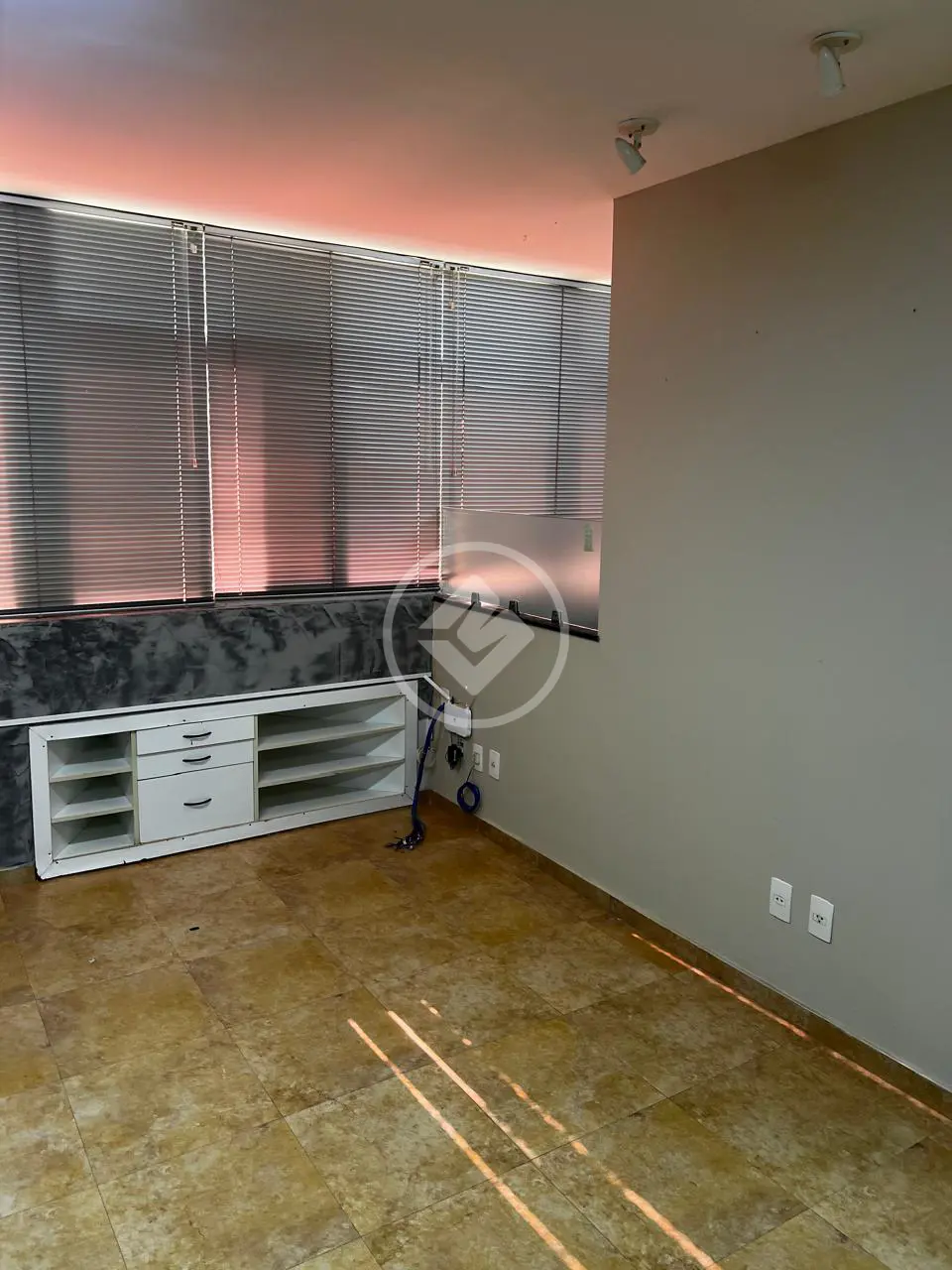 Imagem 2 - Sala Comercial em Centro, Rondonópolis - MT
