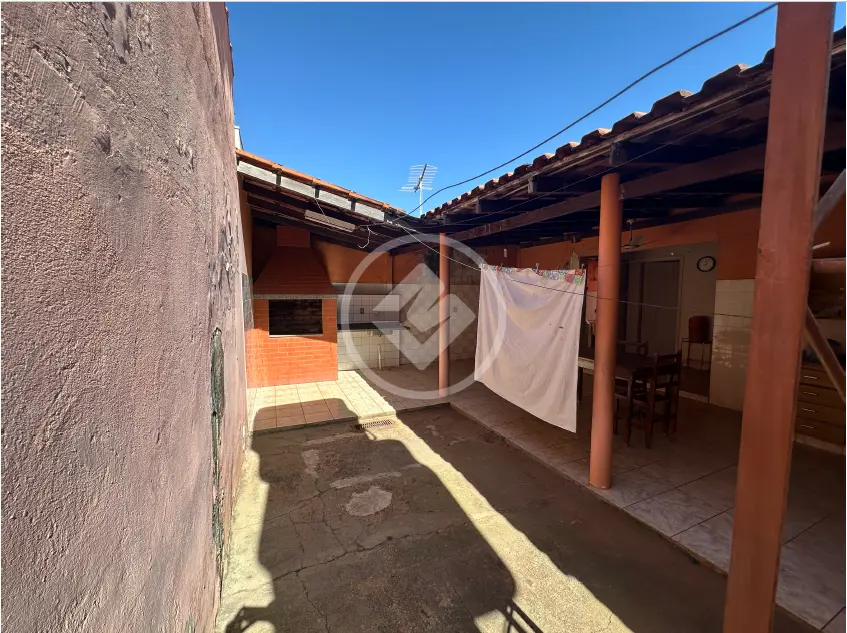 Imagem 3 - Casa em COHAB RIO VERMELHO, Rondonópolis - MT