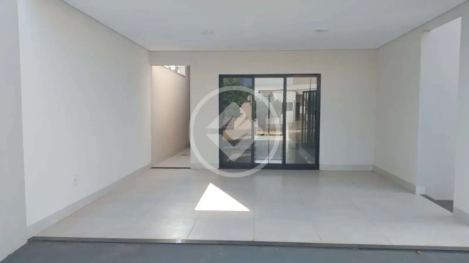 Imagem 1 - Casa em VILA ADRIANA, Rondonópolis - MT