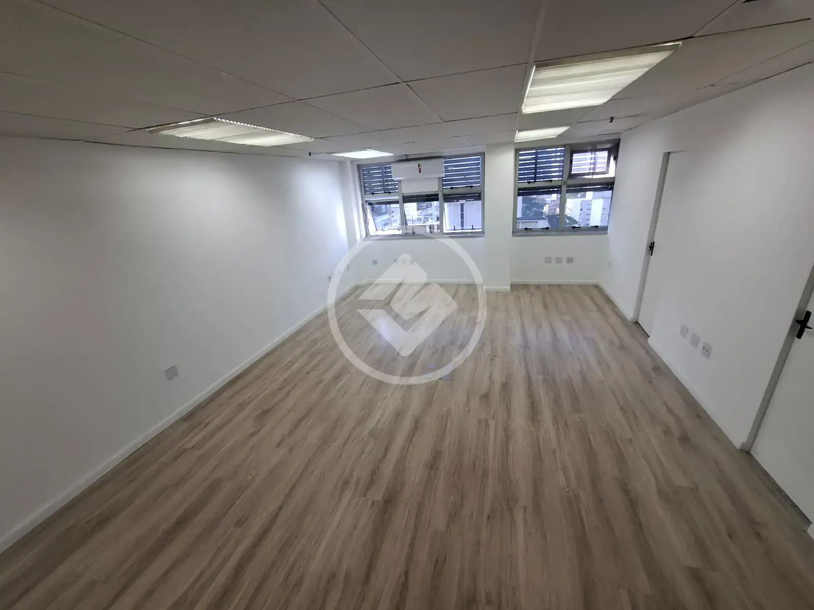 Image 2 - Sala Comercial em Moema, São Paulo - SP