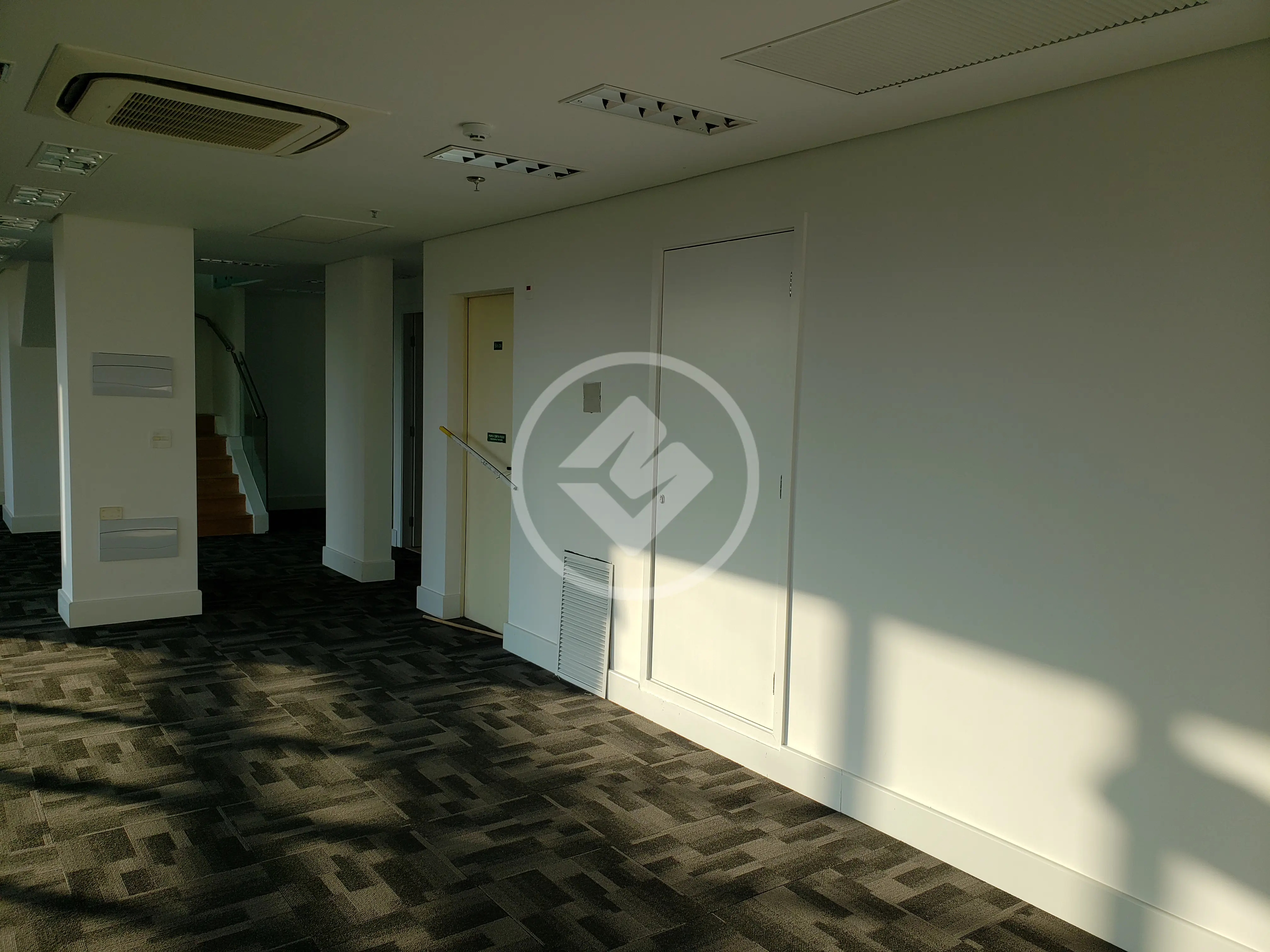 Imagem 6 - Sala Comercial em CIDADE MONÇÕES, São Paulo - SP
