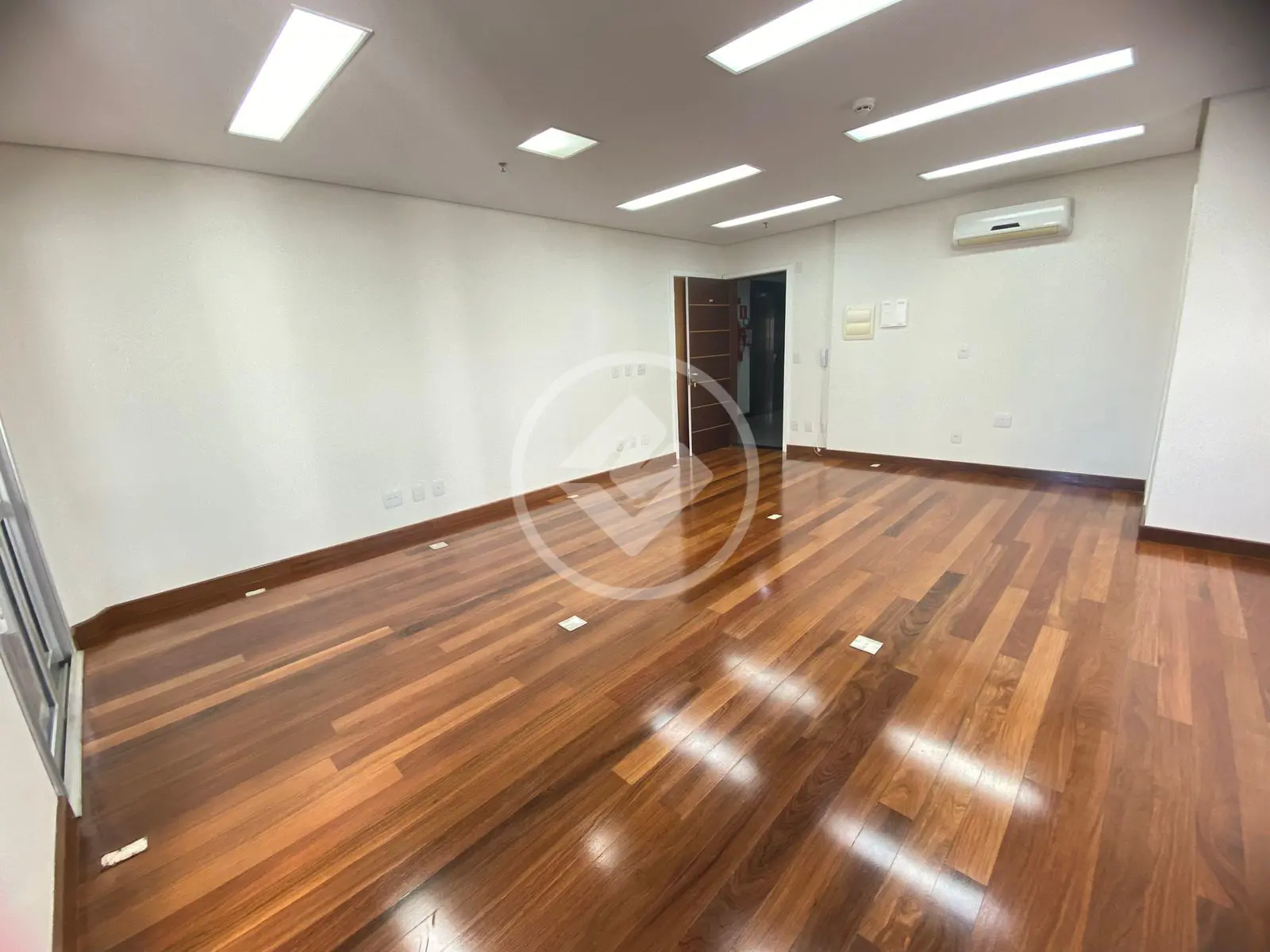 Imagem 2 - Sala Comercial em VILA OLIMPIA, São Paulo - SP