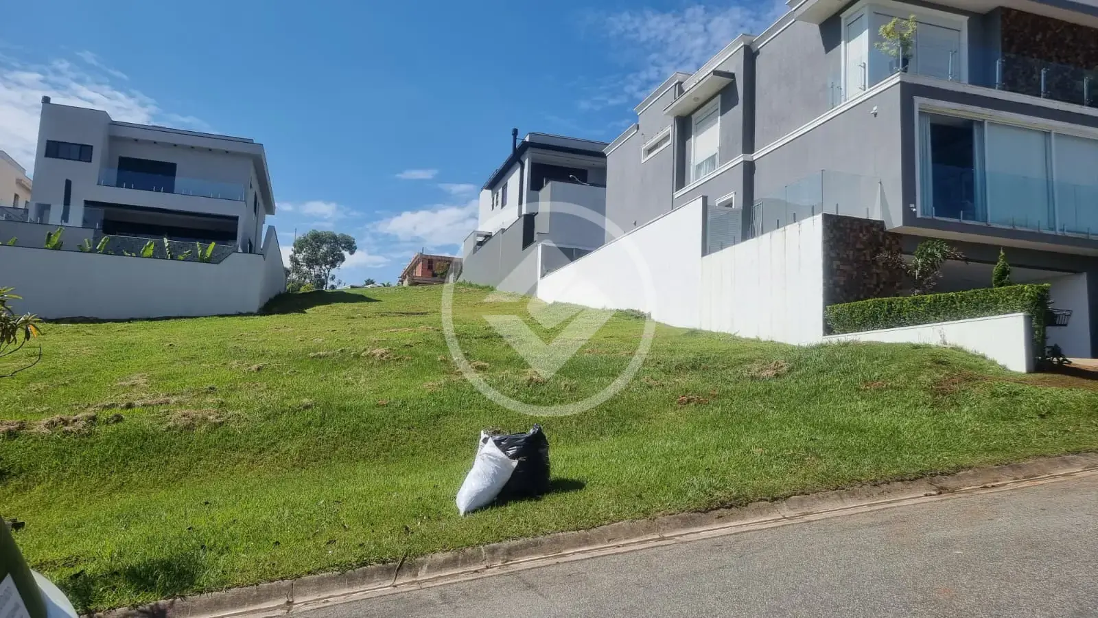 Imagem 1 - Terreno Condomínio em Alphaville, Santana de Parnaíba - SP
