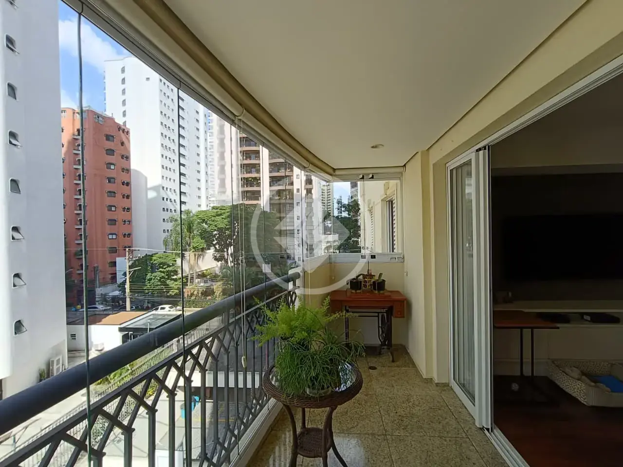 Image 2 - Apartamento em Moema, São Paulo - SP