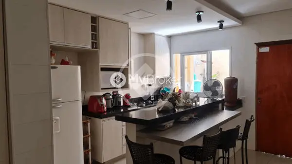 Sobrado Santa Luzia, Uberlândia - MG — foto 2