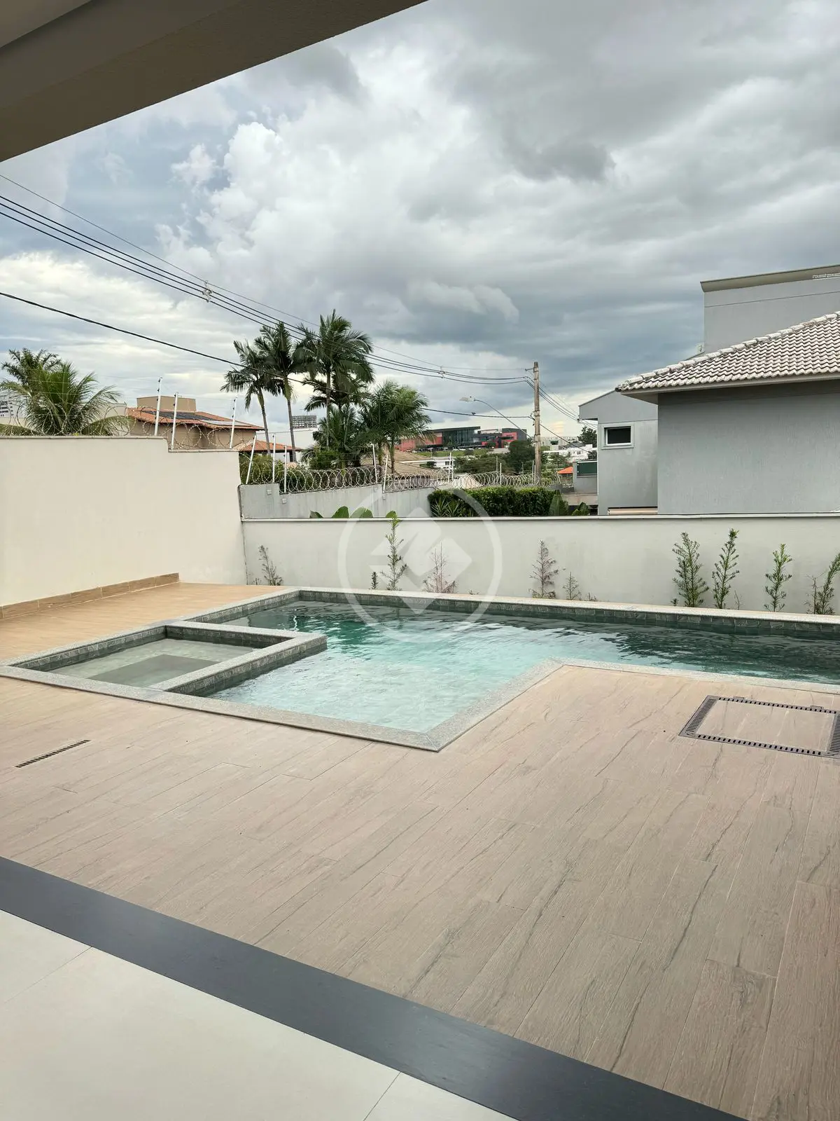 Imagem 2 - Sobrado Em Condomínio em Morada da Colina, Uberlândia - MG