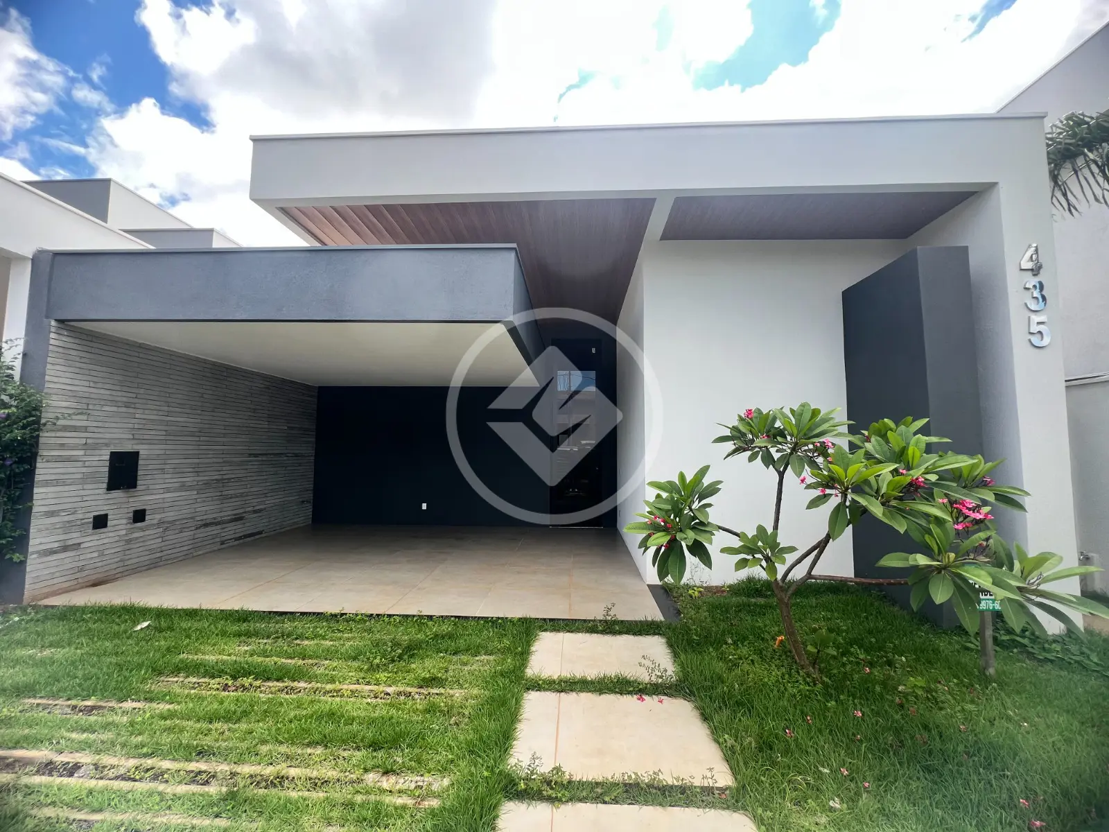 Casa Condomínio Laranjeiras, Uberlândia - MG — foto 1