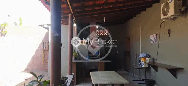 Casa Chácaras Tubalina e Quartel, Uberlândia - MG — foto 1