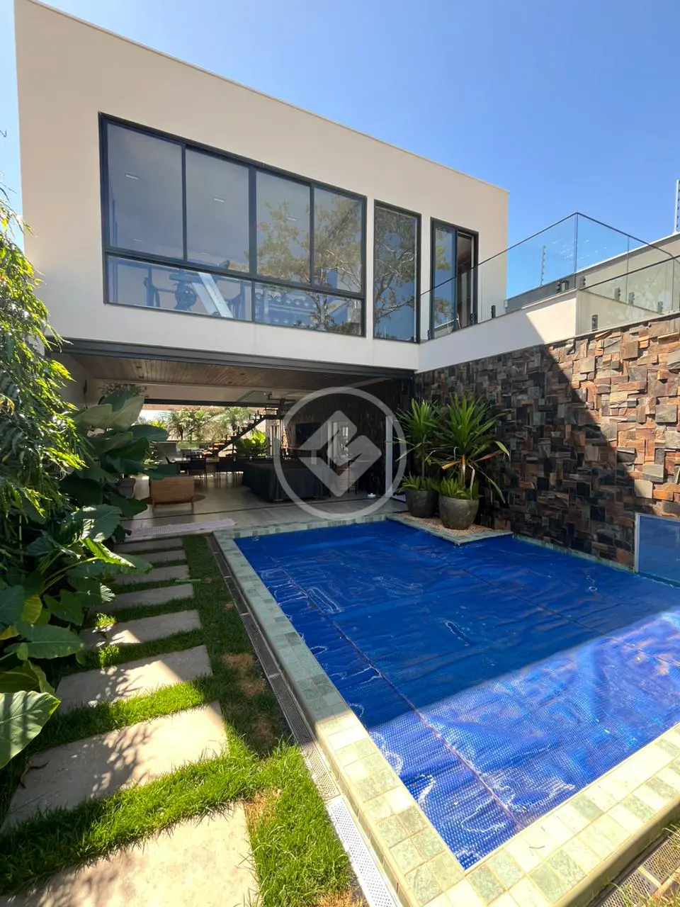 Casa Jardim Karaíba, Uberlândia - MG — foto 1