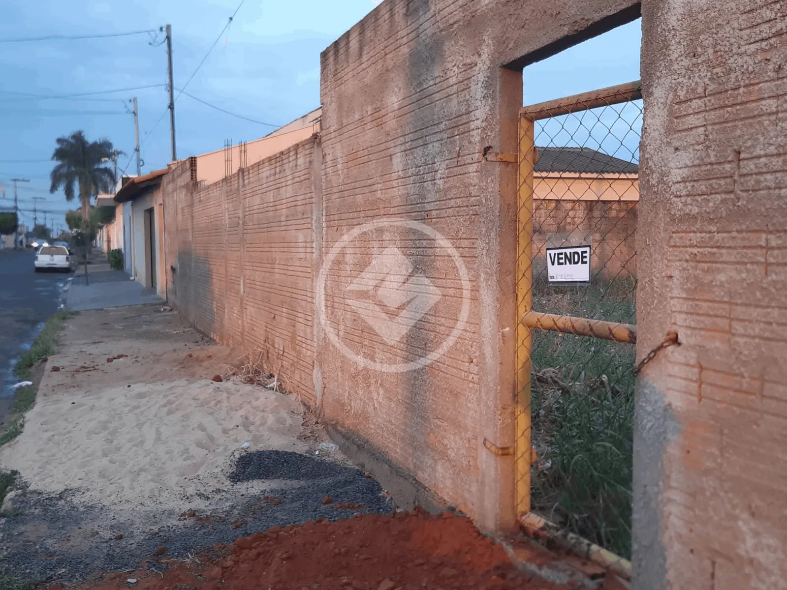 Terreno Jardim das Palmeiras, Uberlândia - MG — foto 1
