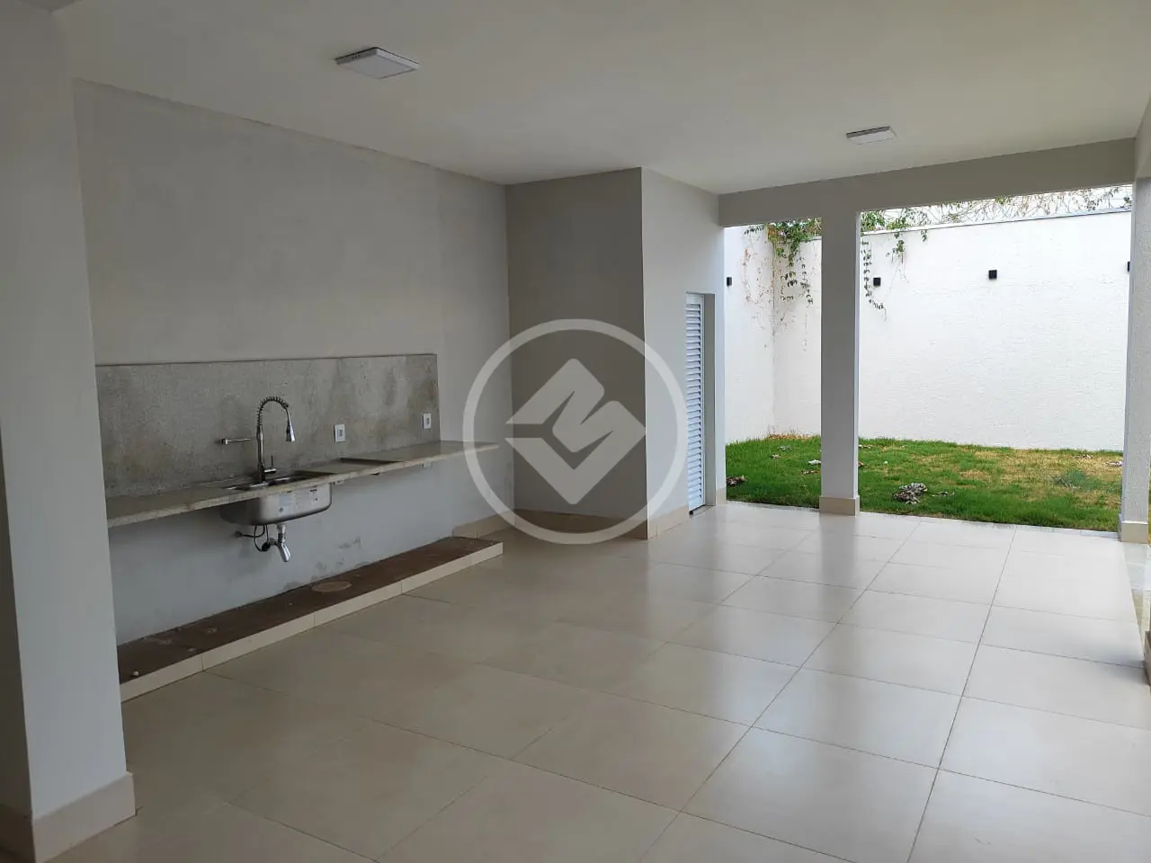 Sobrado Vigilato Pereira, Uberlândia - MG — foto 1