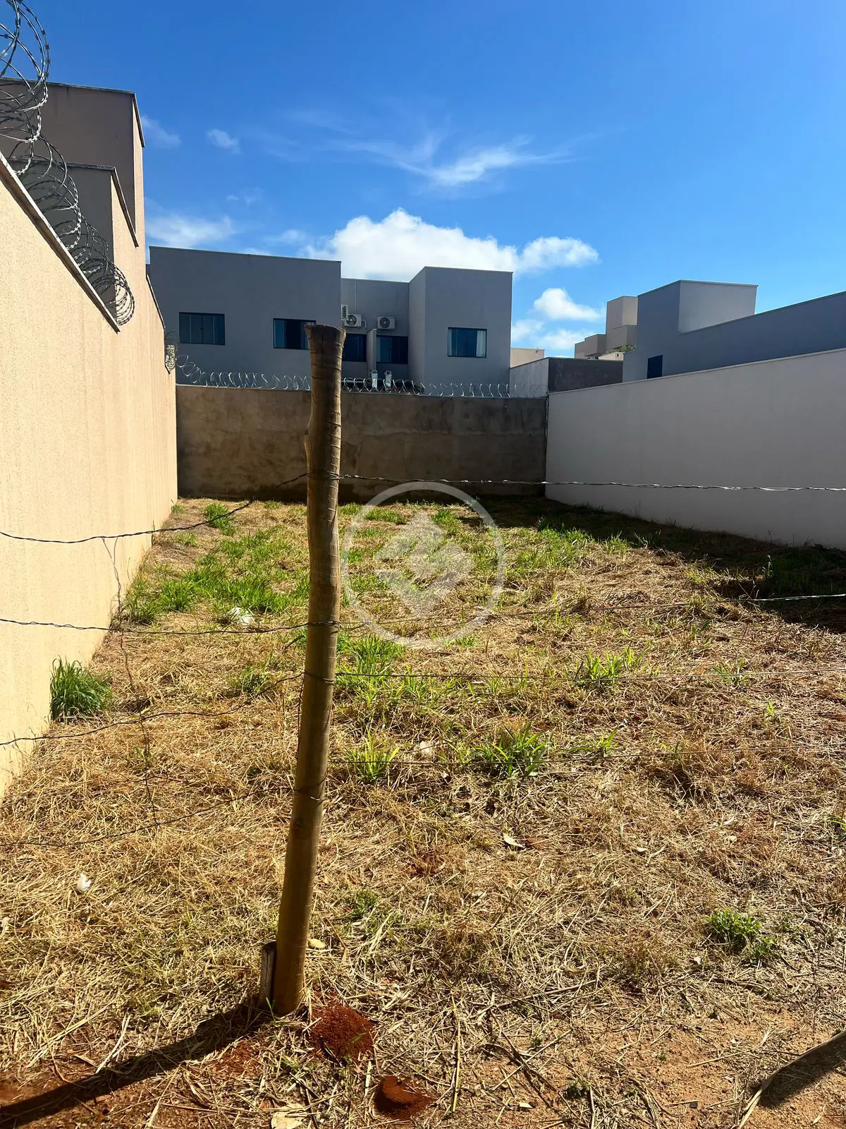 Imagem 1 - Terreno em Novo Mundo, Uberlândia - MG