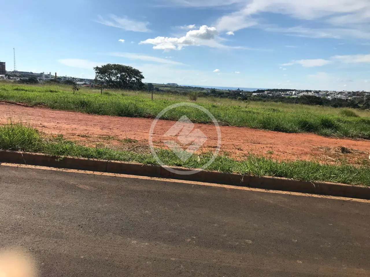 Imagem 1 - Terreno em Aclimação, Uberlândia - MG