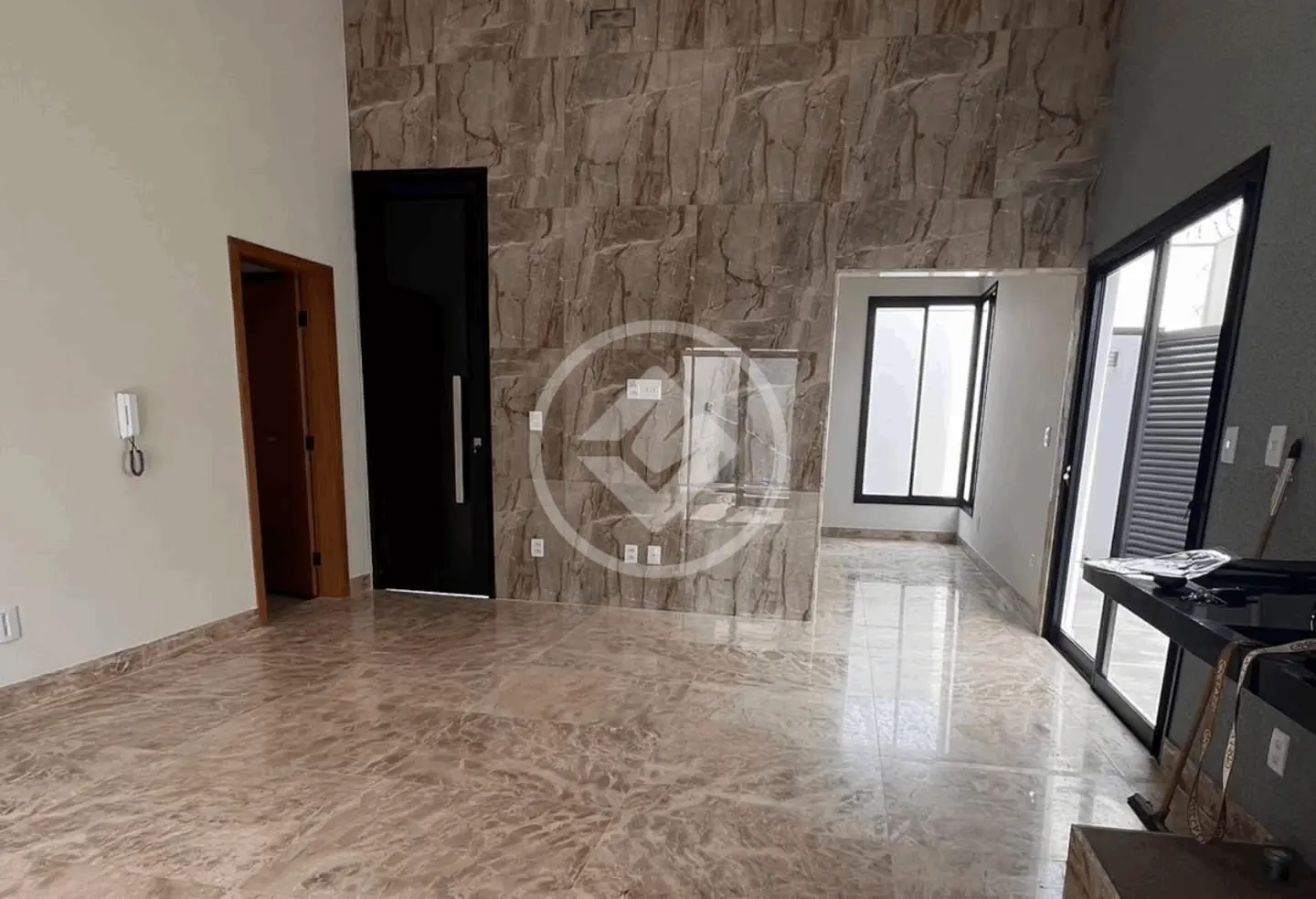 Casa Laranjeiras, Uberlândia - MG — foto 1