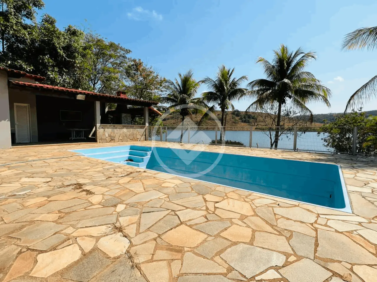 Chácara Zona Rural, Uberlândia - MG — foto 1
