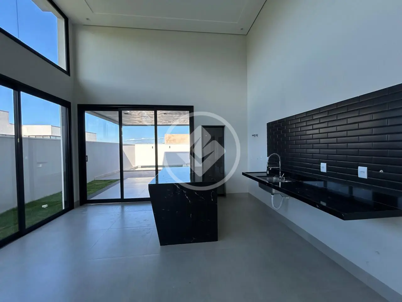 Casa Condomínio Jardim Espanha, Uberlândia - MG — foto 2
